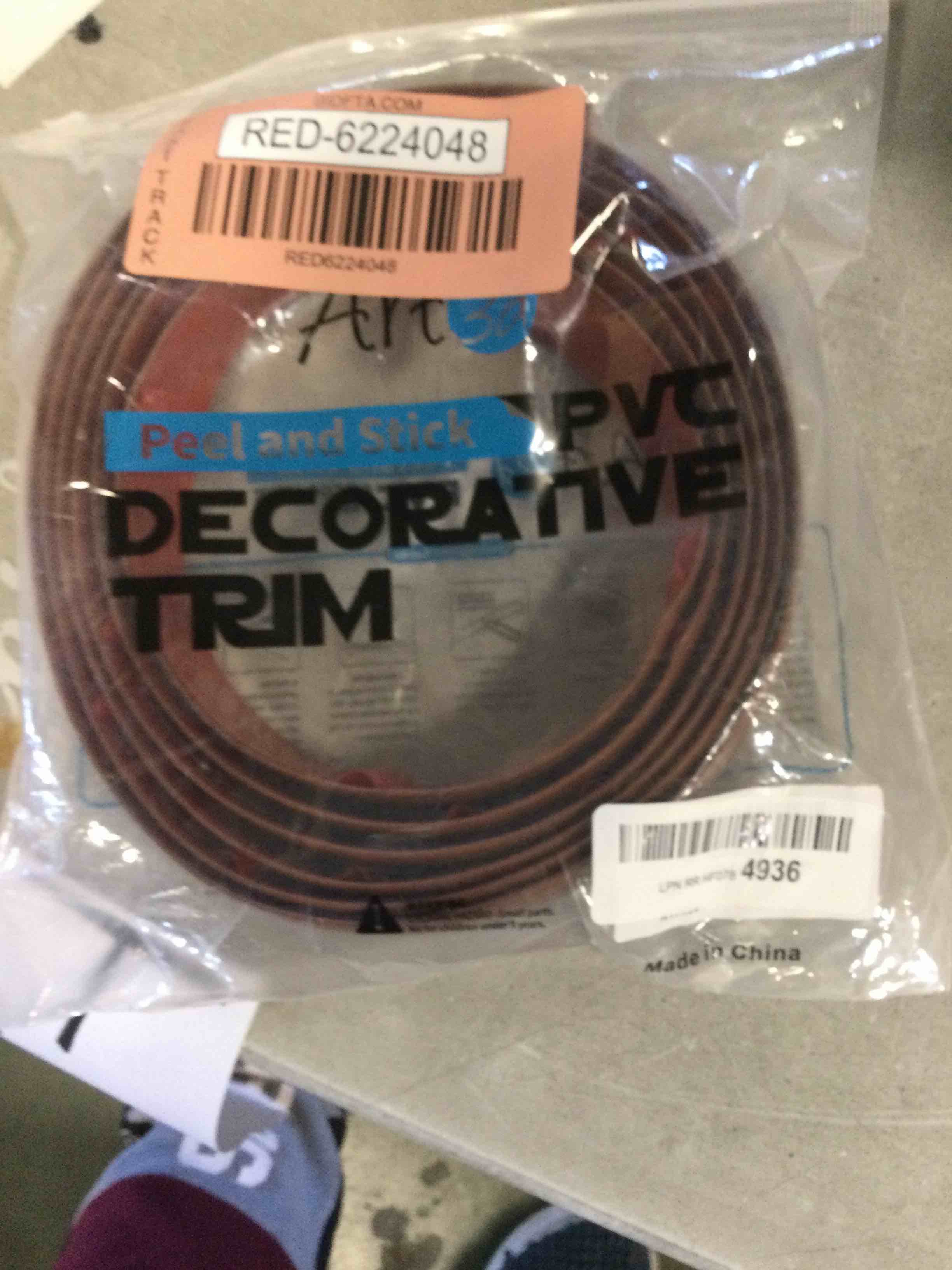 https://s3.amazonaws.com/lotting-images-prod/bidfta/RED6224048_1714066075443.jpeg