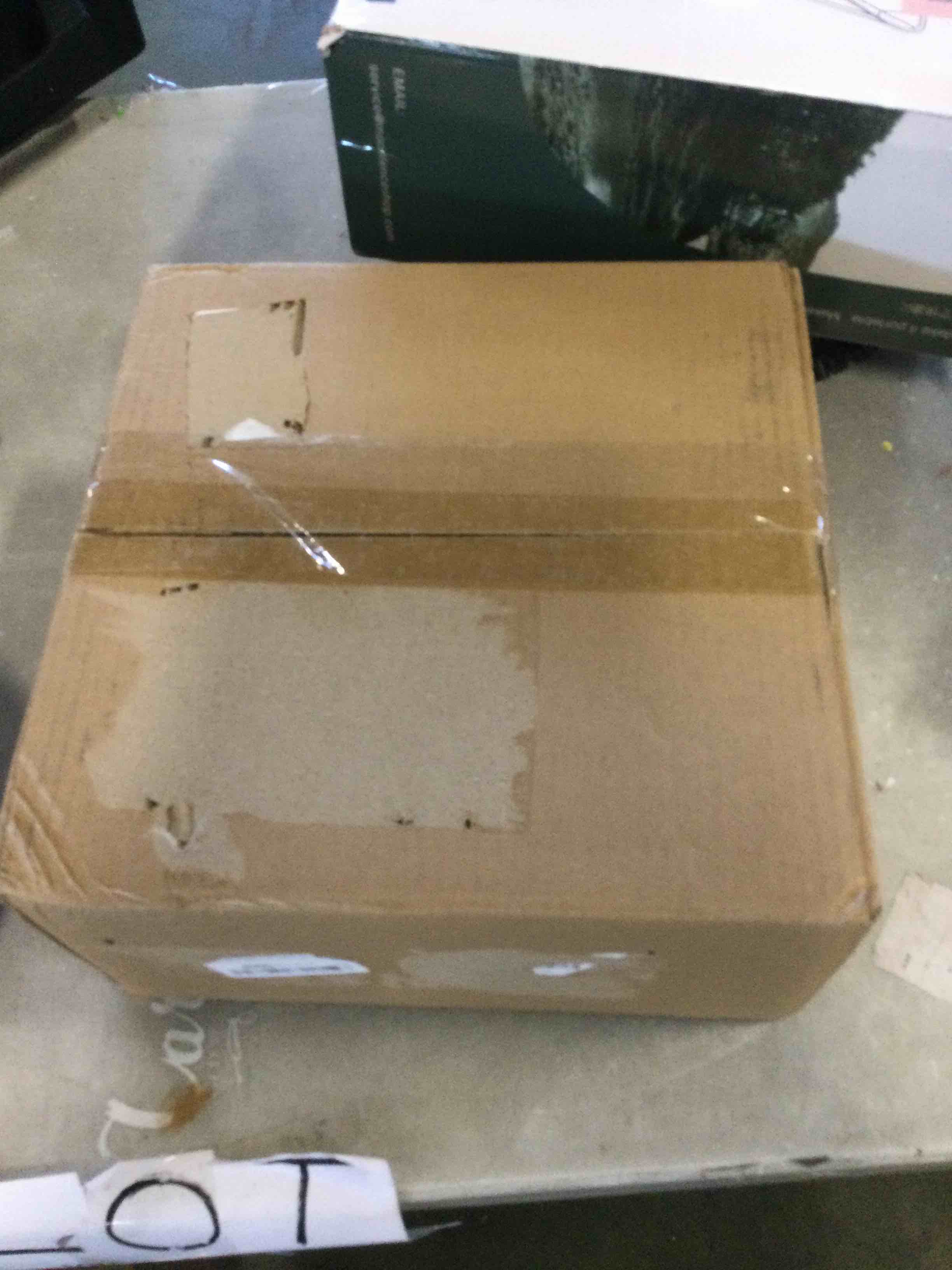 https://s3.amazonaws.com/lotting-images-prod/bidfta/RED6224134_1714075453115.jpeg