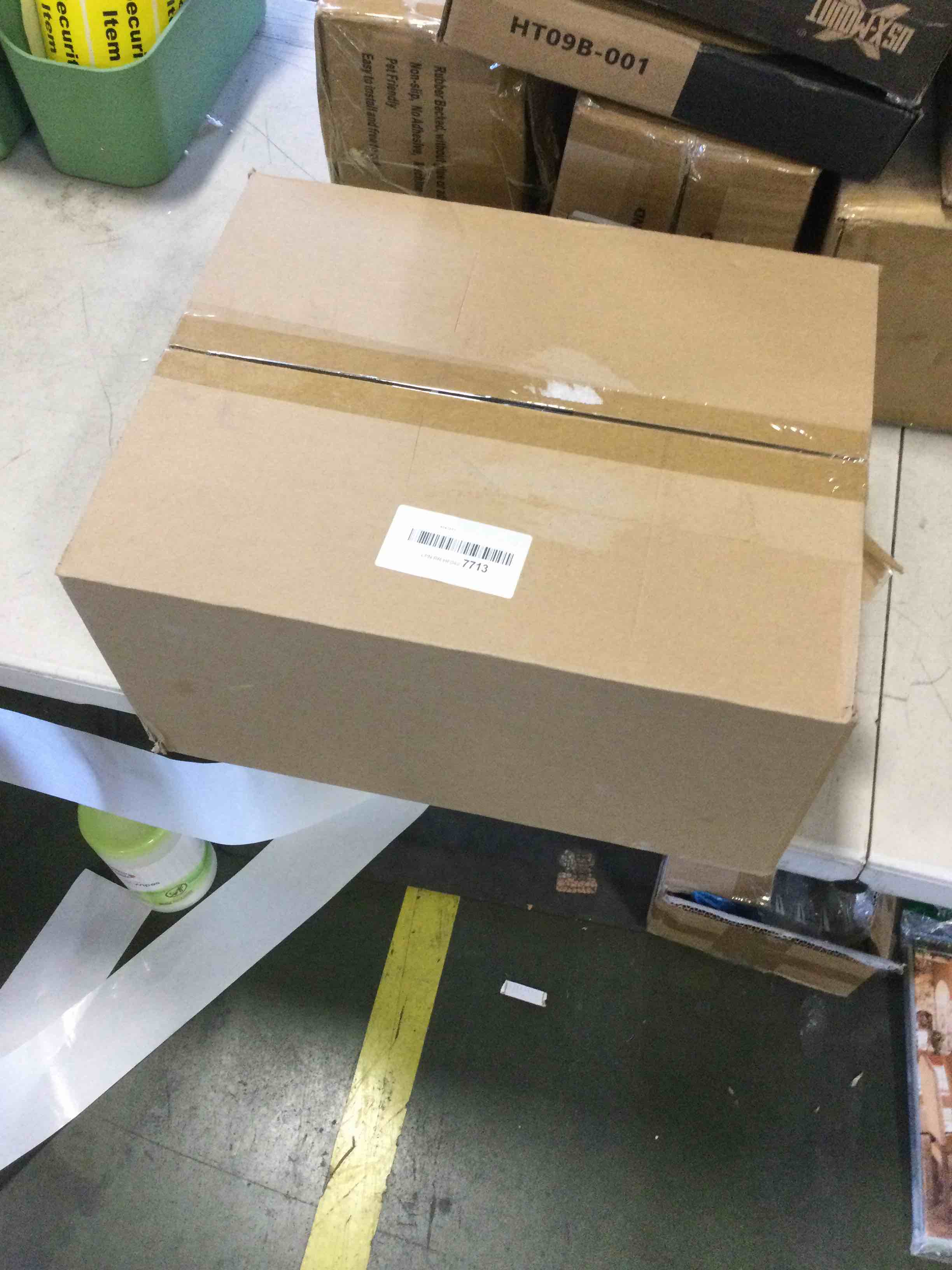 https://s3.amazonaws.com/lotting-images-prod/bidfta/RED6225482_1713796846506.jpeg