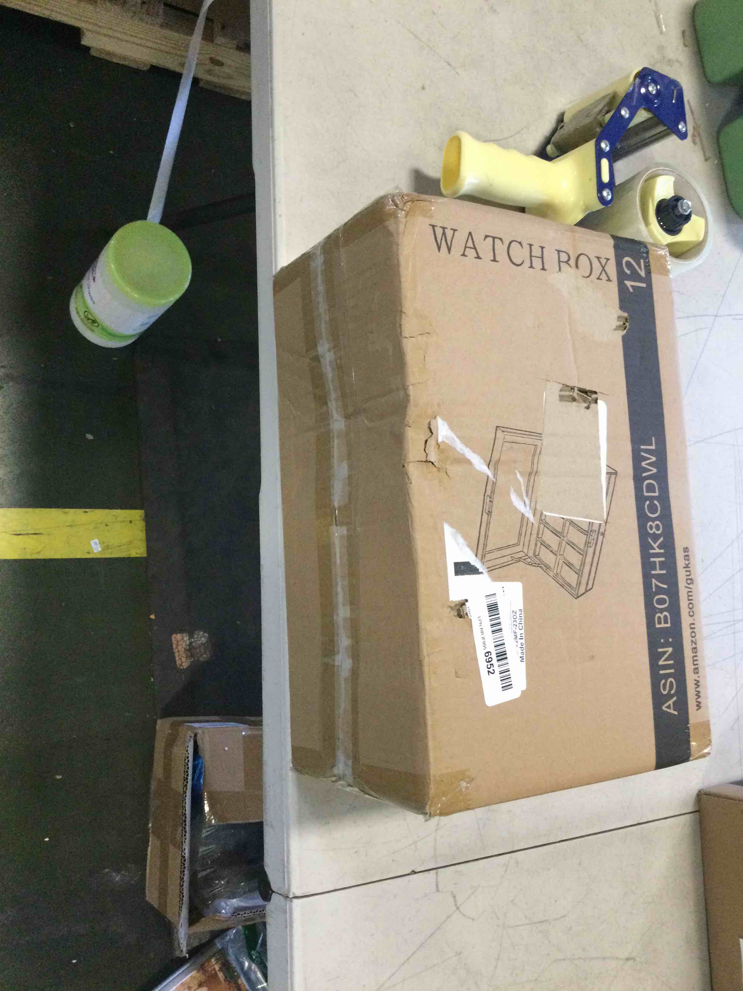 https://s3.amazonaws.com/lotting-images-prod/bidfta/RED6225567_1713804746237.jpeg