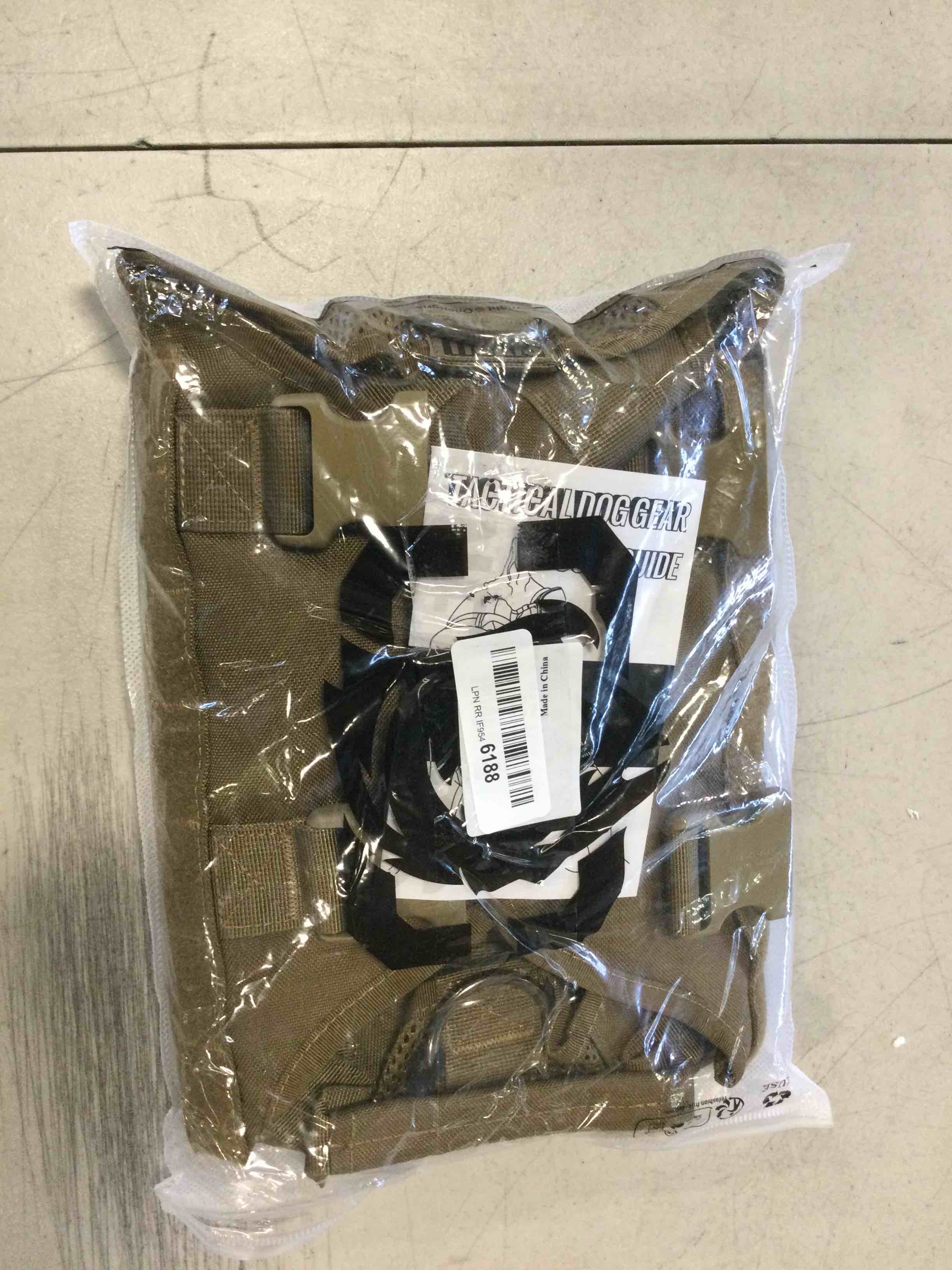 https://s3.amazonaws.com/lotting-images-prod/bidfta/RED6225585_1713805983159.jpeg