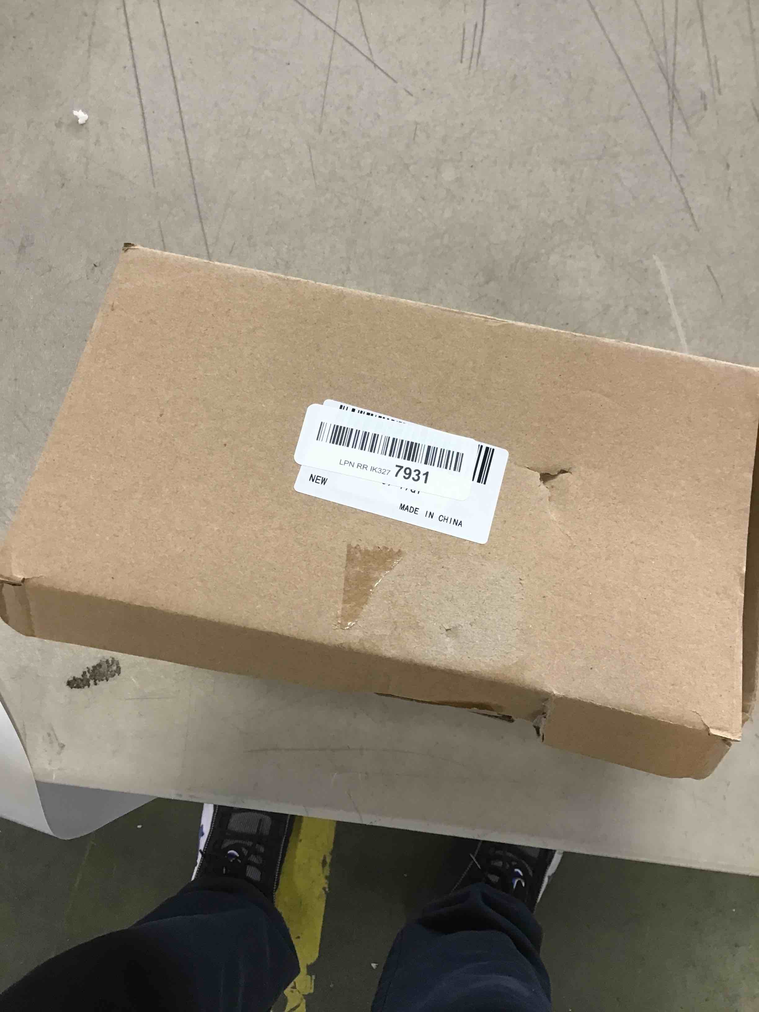 https://s3.amazonaws.com/lotting-images-prod/bidfta/RED6225892_1713882937262.jpeg