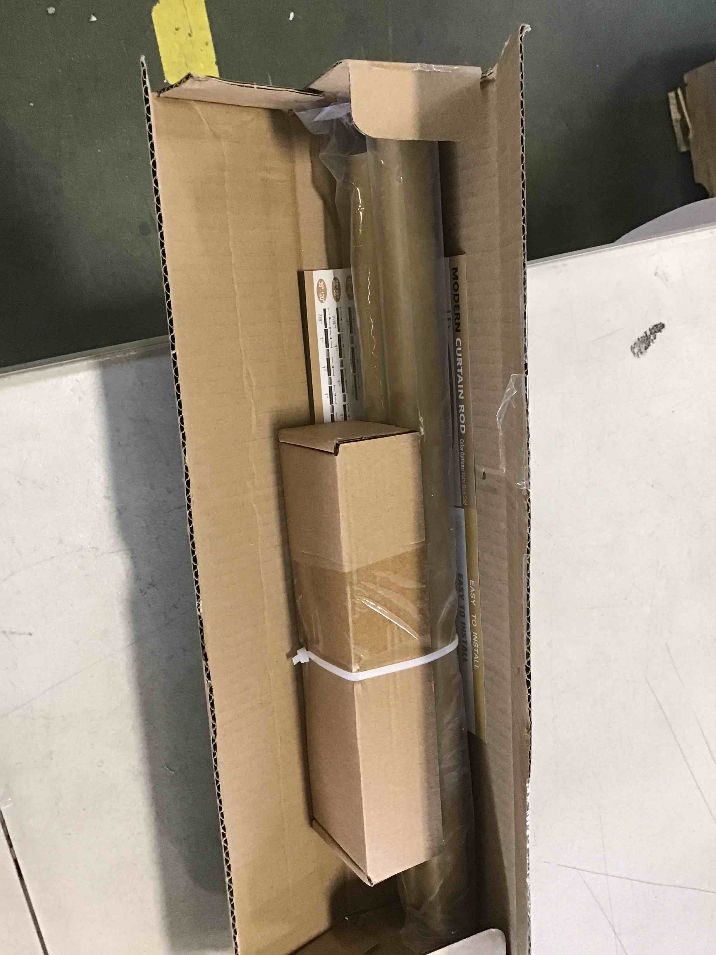 https://s3.amazonaws.com/lotting-images-prod/bidfta/RED6225894_1713883025018.jpeg