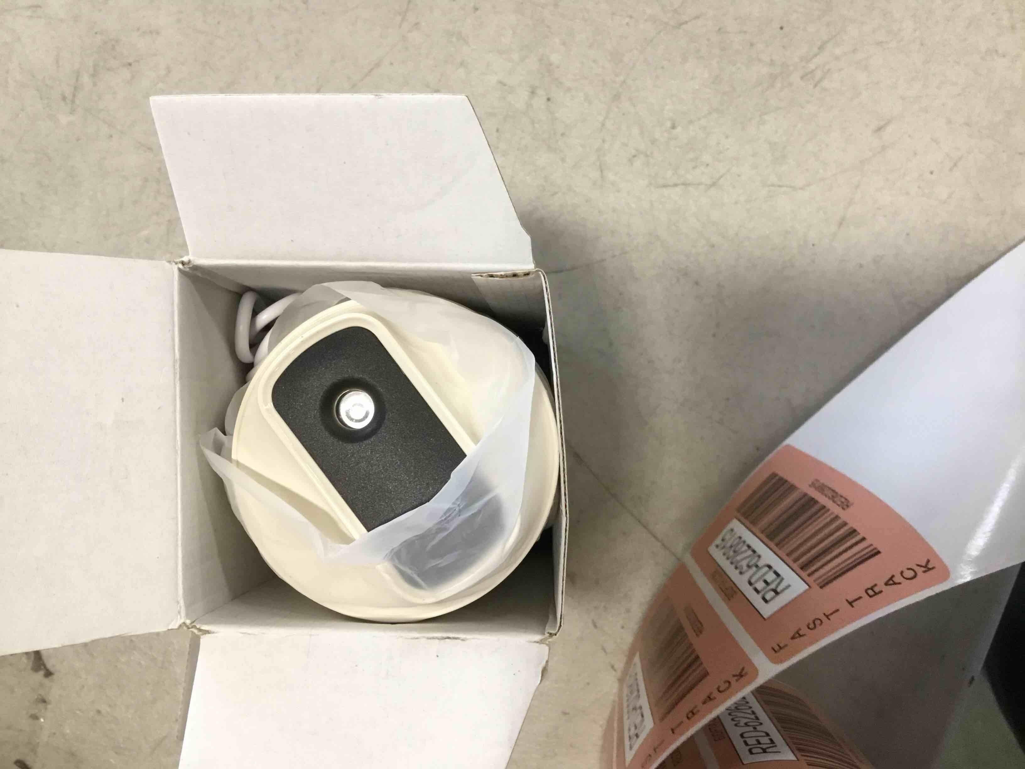 https://s3.amazonaws.com/lotting-images-prod/bidfta/RED6226815_1714417763989.jpeg