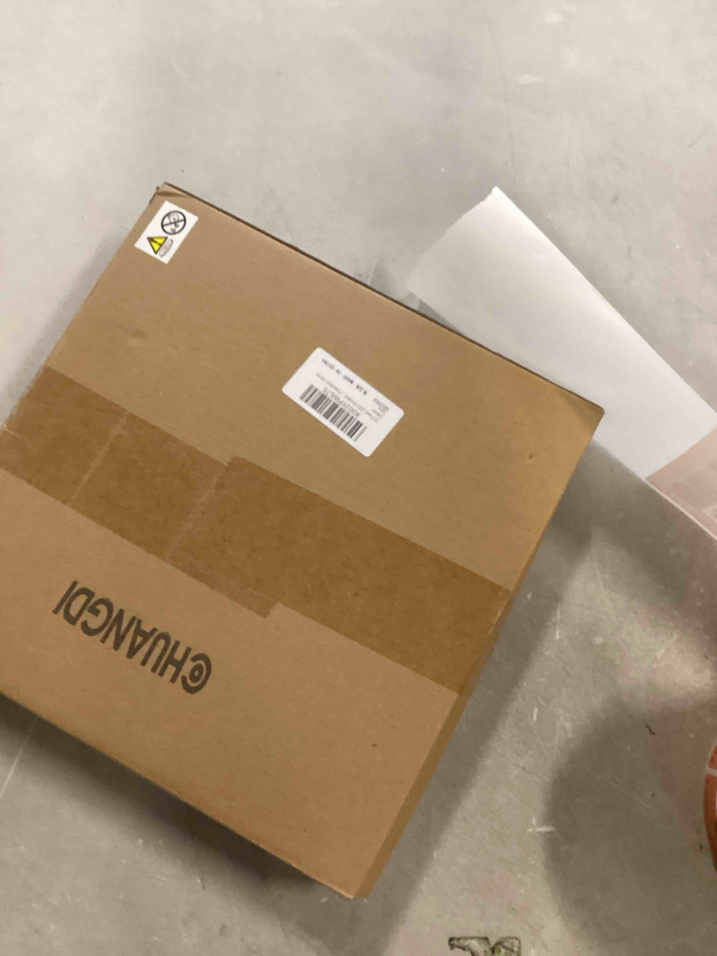 https://s3.amazonaws.com/lotting-images-prod/bidfta/RED6227279_1712950436581.jpeg