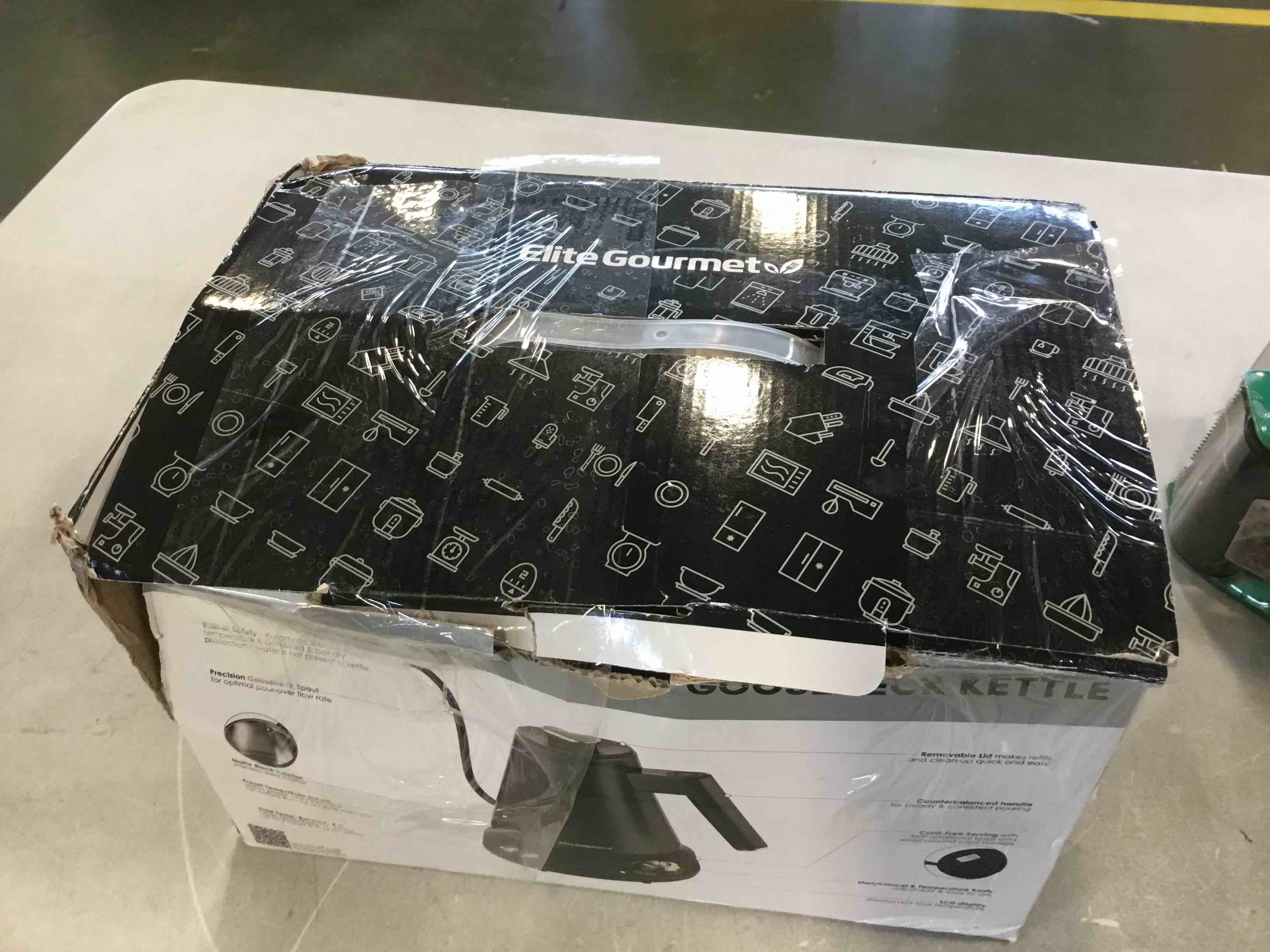 https://s3.amazonaws.com/lotting-images-prod/bidfta/RED6227465_1713195229929.jpeg