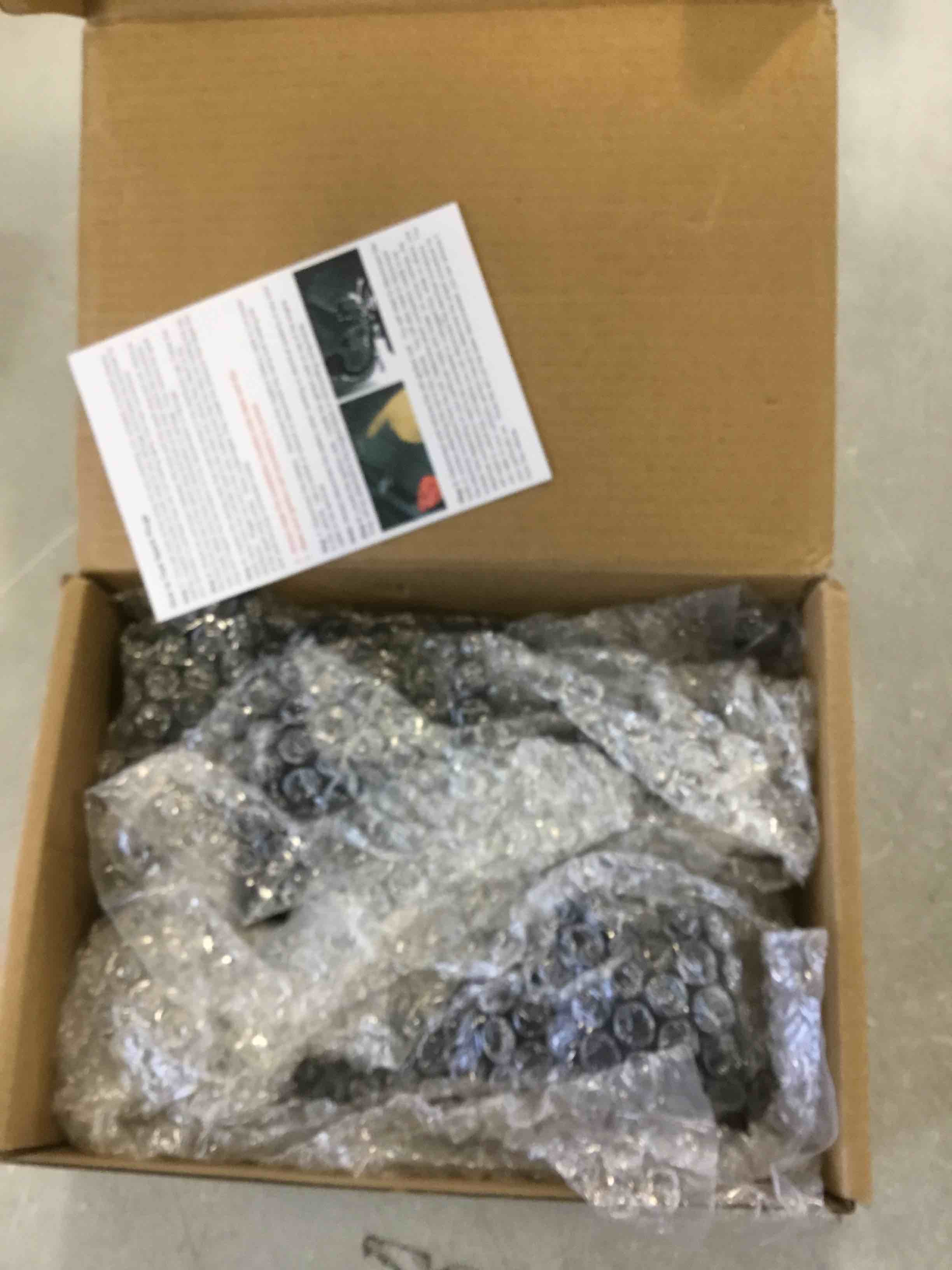 https://s3.amazonaws.com/lotting-images-prod/bidfta/RED6227533_1713202725419.jpeg