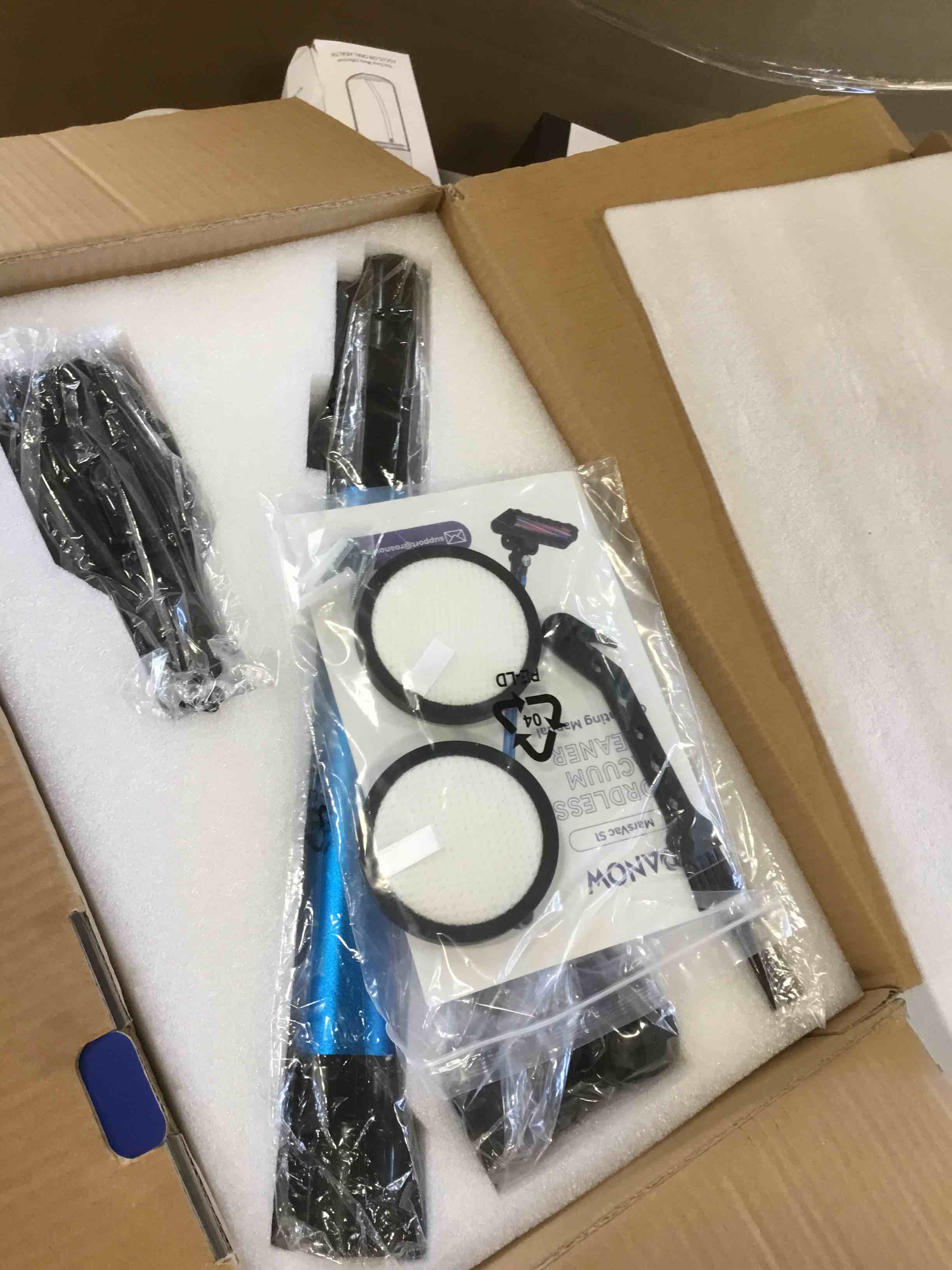 https://s3.amazonaws.com/lotting-images-prod/bidfta/RED6227916_1713297248311.jpeg
