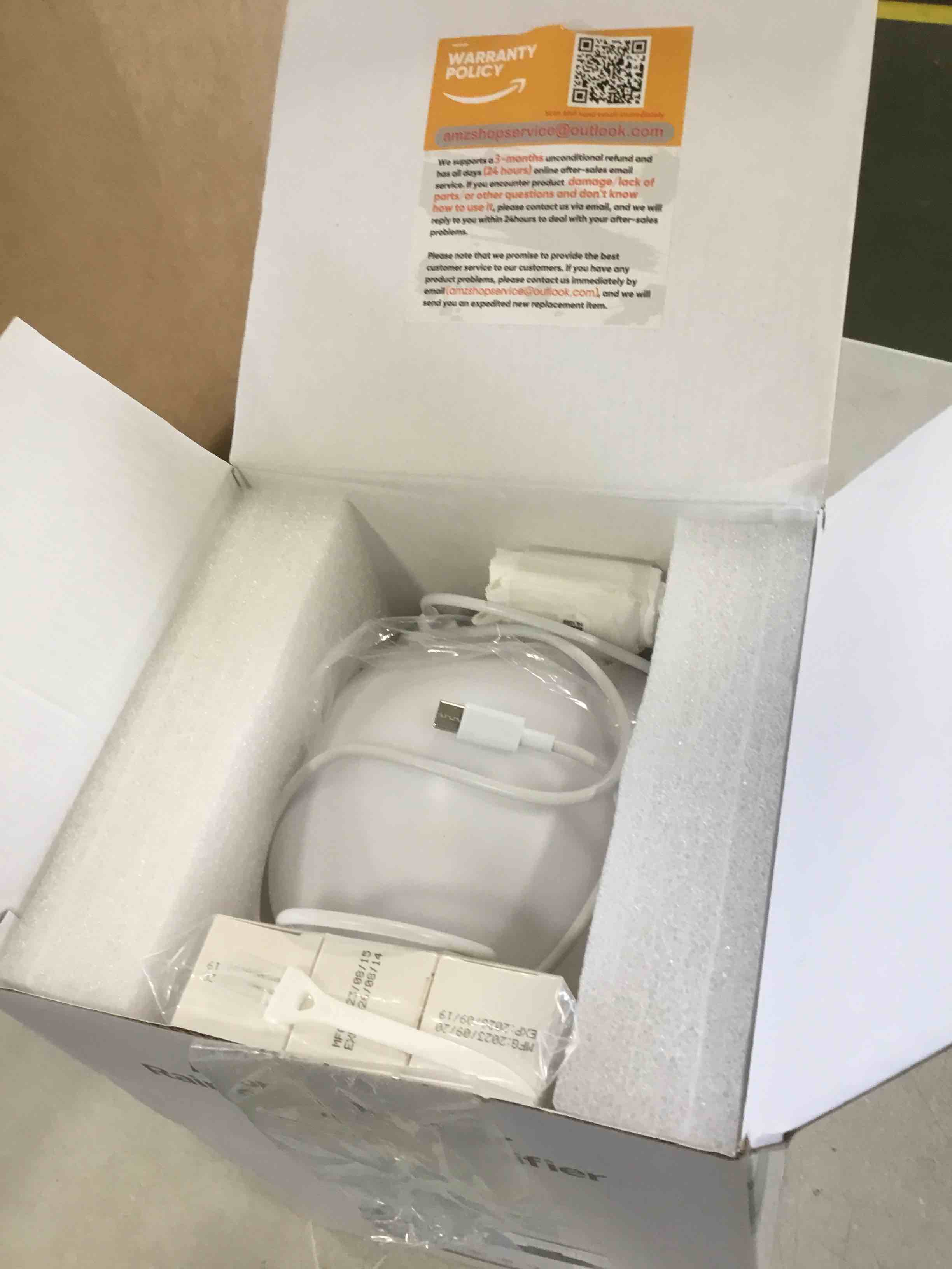 https://s3.amazonaws.com/lotting-images-prod/bidfta/RED6228040_1713359809884.jpeg