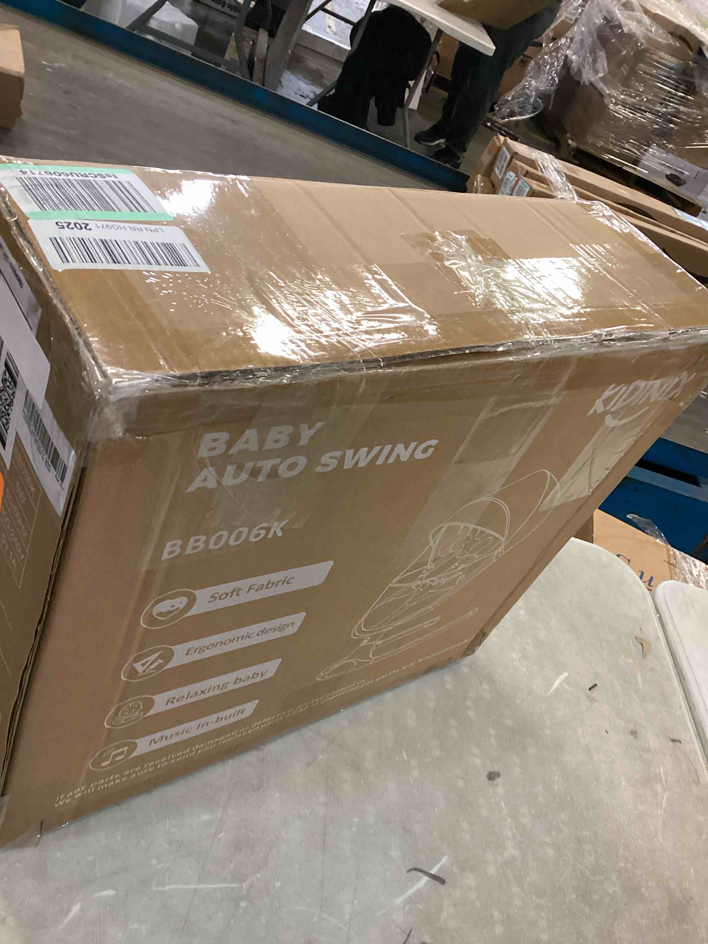 https://s3.amazonaws.com/lotting-images-prod/bidfta/RED6228611_1713879002240.jpeg