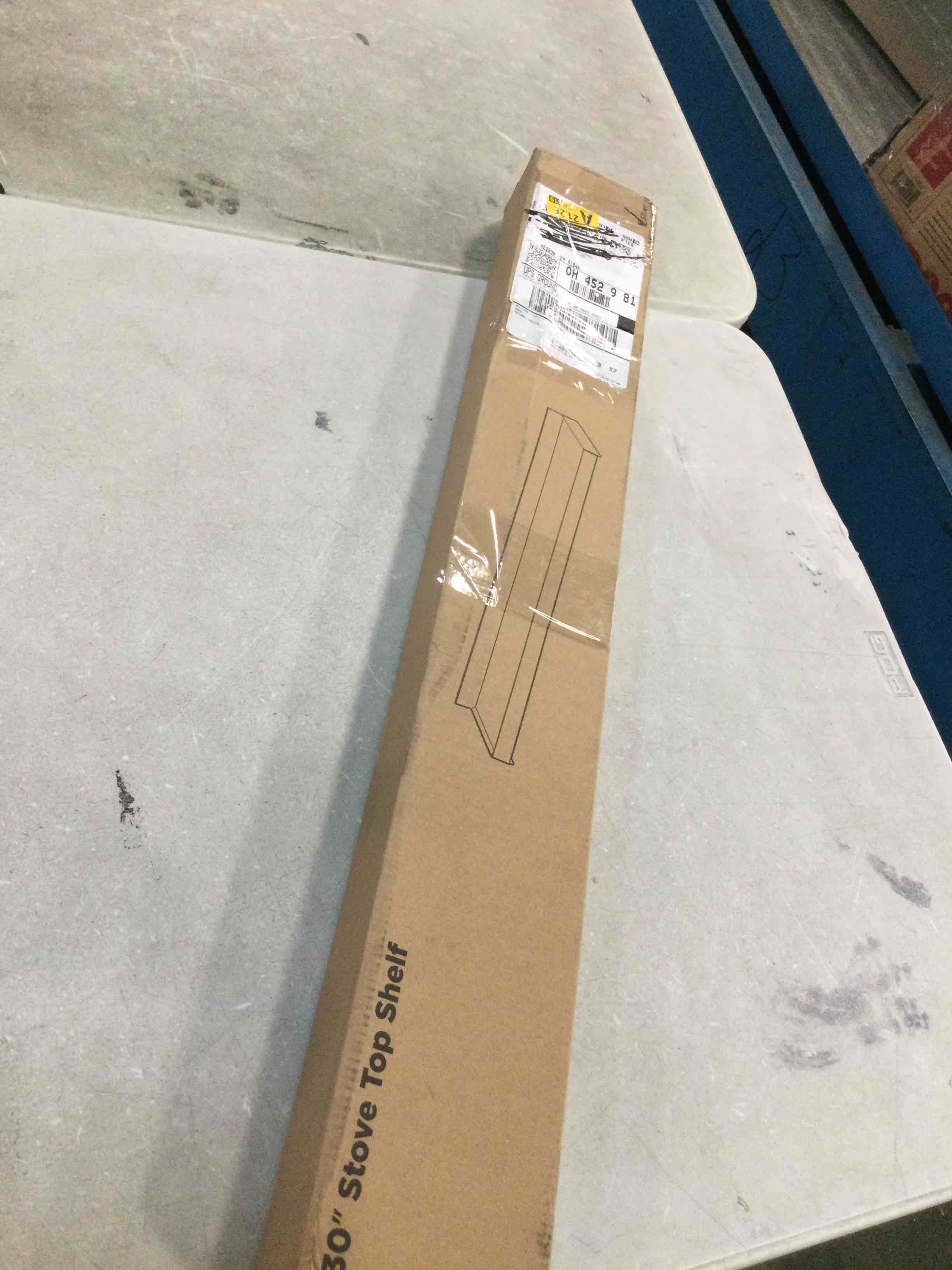 https://s3.amazonaws.com/lotting-images-prod/bidfta/RED6228886_1713972365783.jpeg