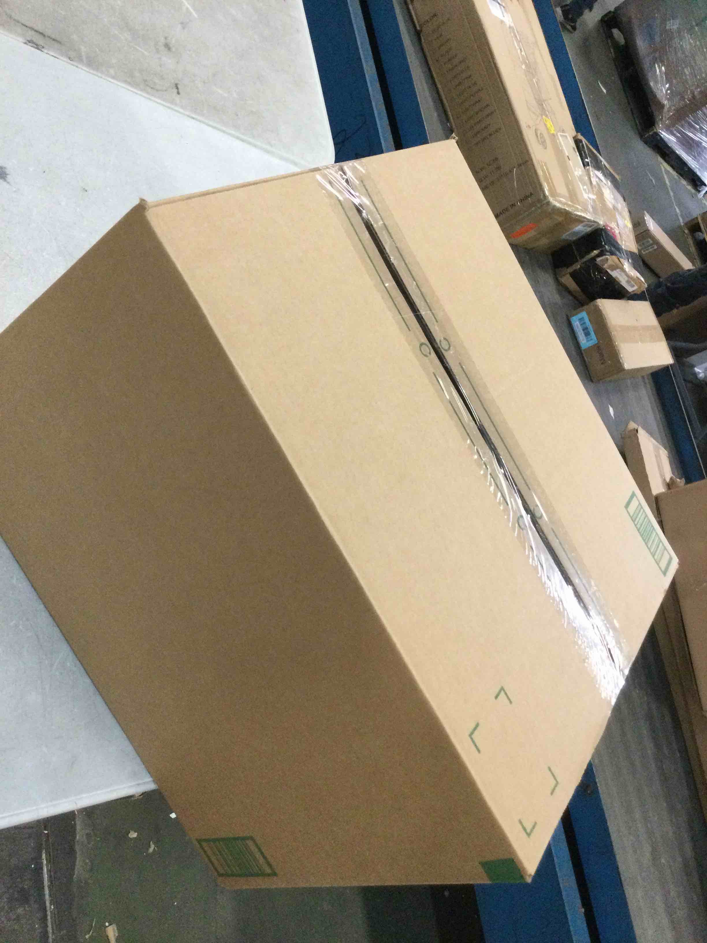 https://s3.amazonaws.com/lotting-images-prod/bidfta/RED6228950_1713982910637.jpeg