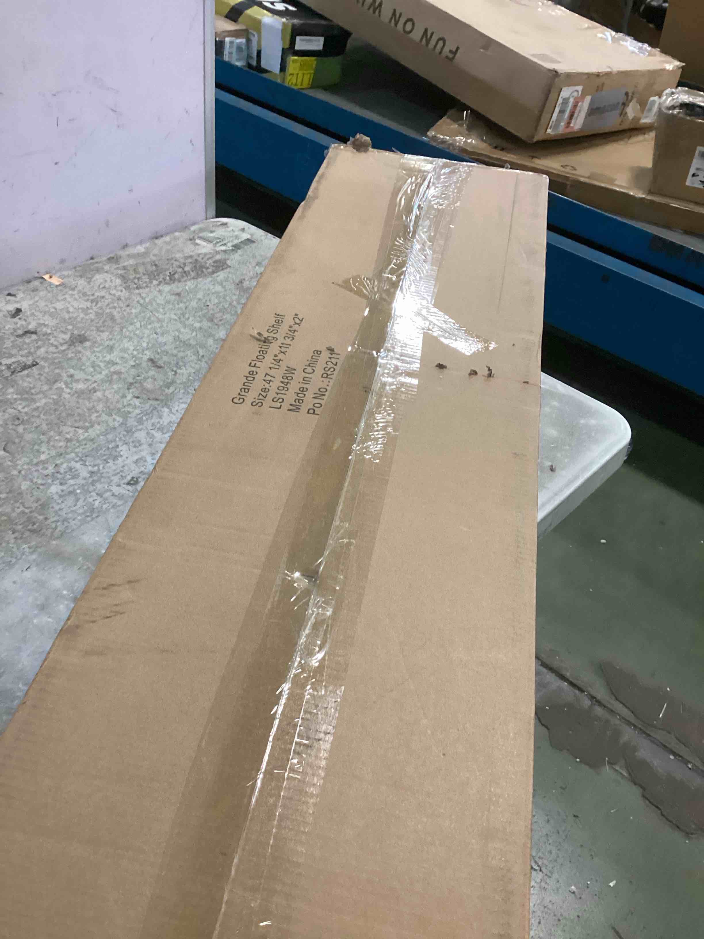 https://s3.amazonaws.com/lotting-images-prod/bidfta/RED6229278_1714134849697.jpeg
