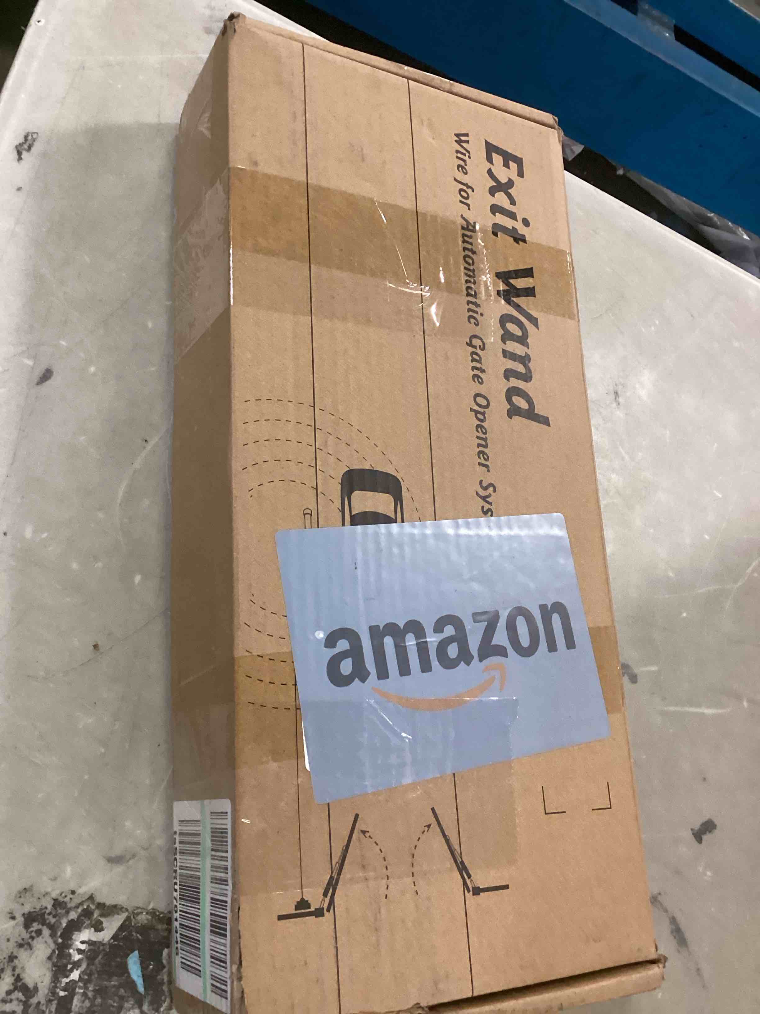 https://s3.amazonaws.com/lotting-images-prod/bidfta/RED6229660_1714235152371.jpeg