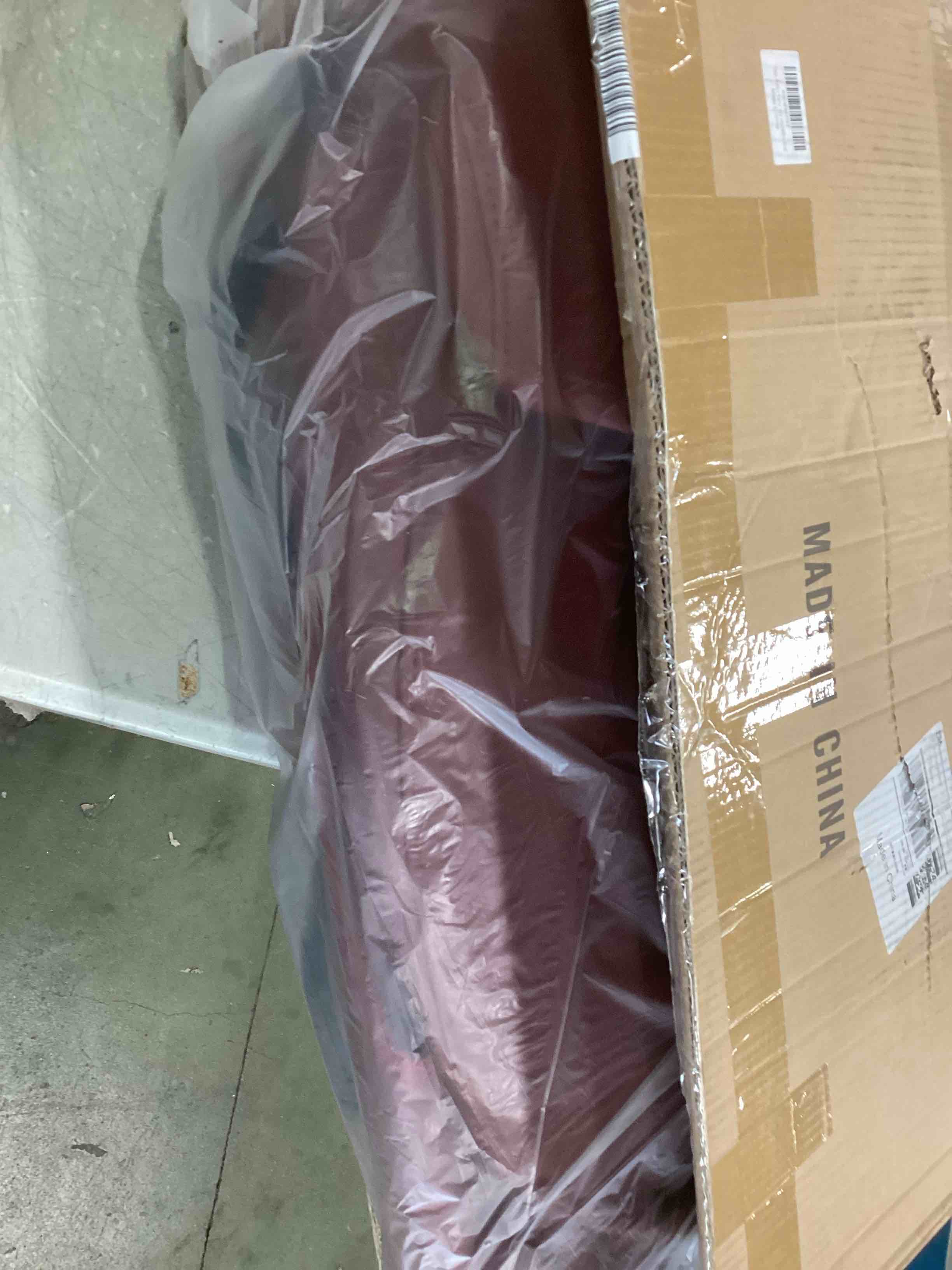 https://s3.amazonaws.com/lotting-images-prod/bidfta/RED6229700_1714391916137.jpeg