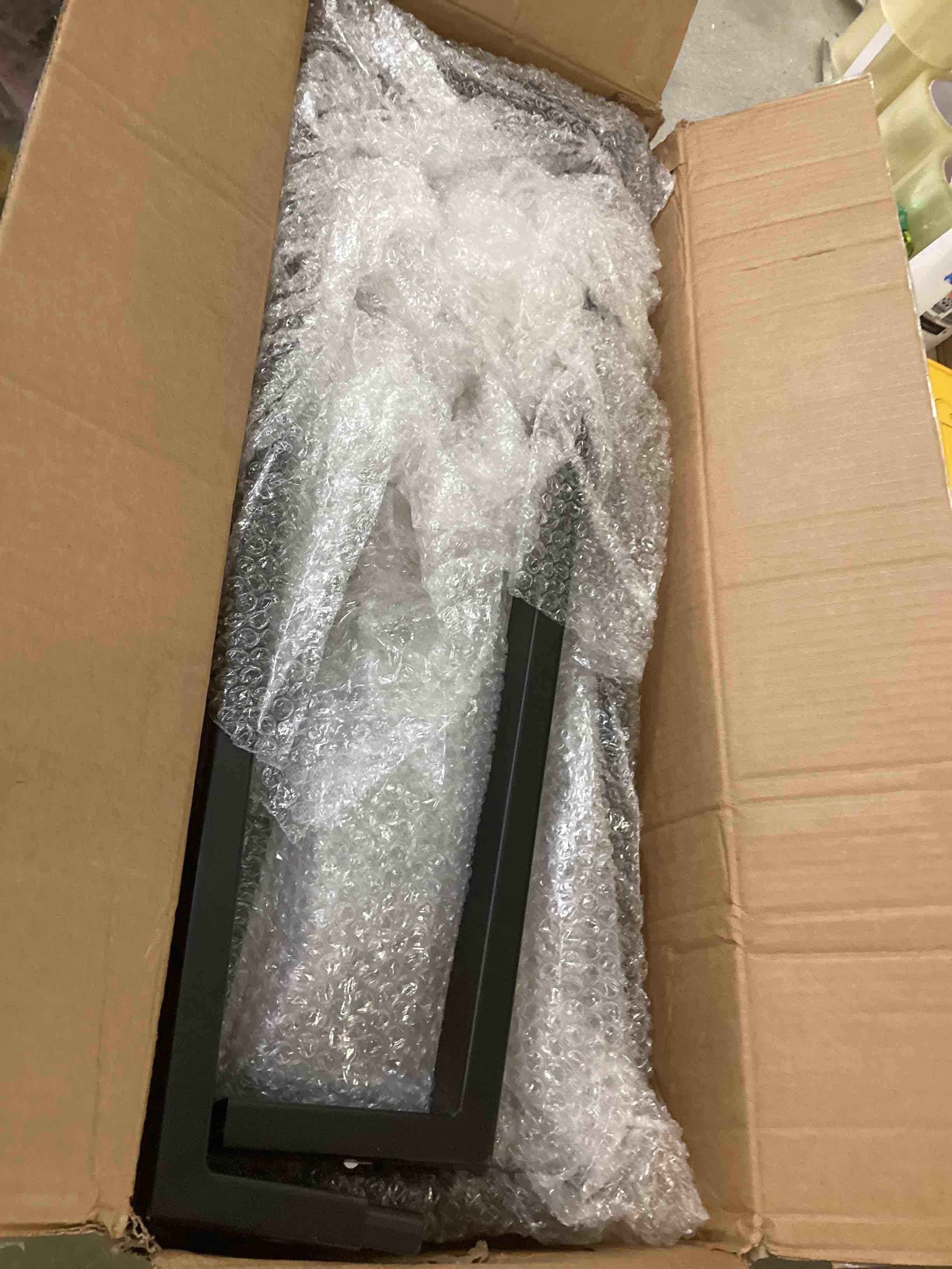 https://s3.amazonaws.com/lotting-images-prod/bidfta/RED6229800_1714402703103.jpeg