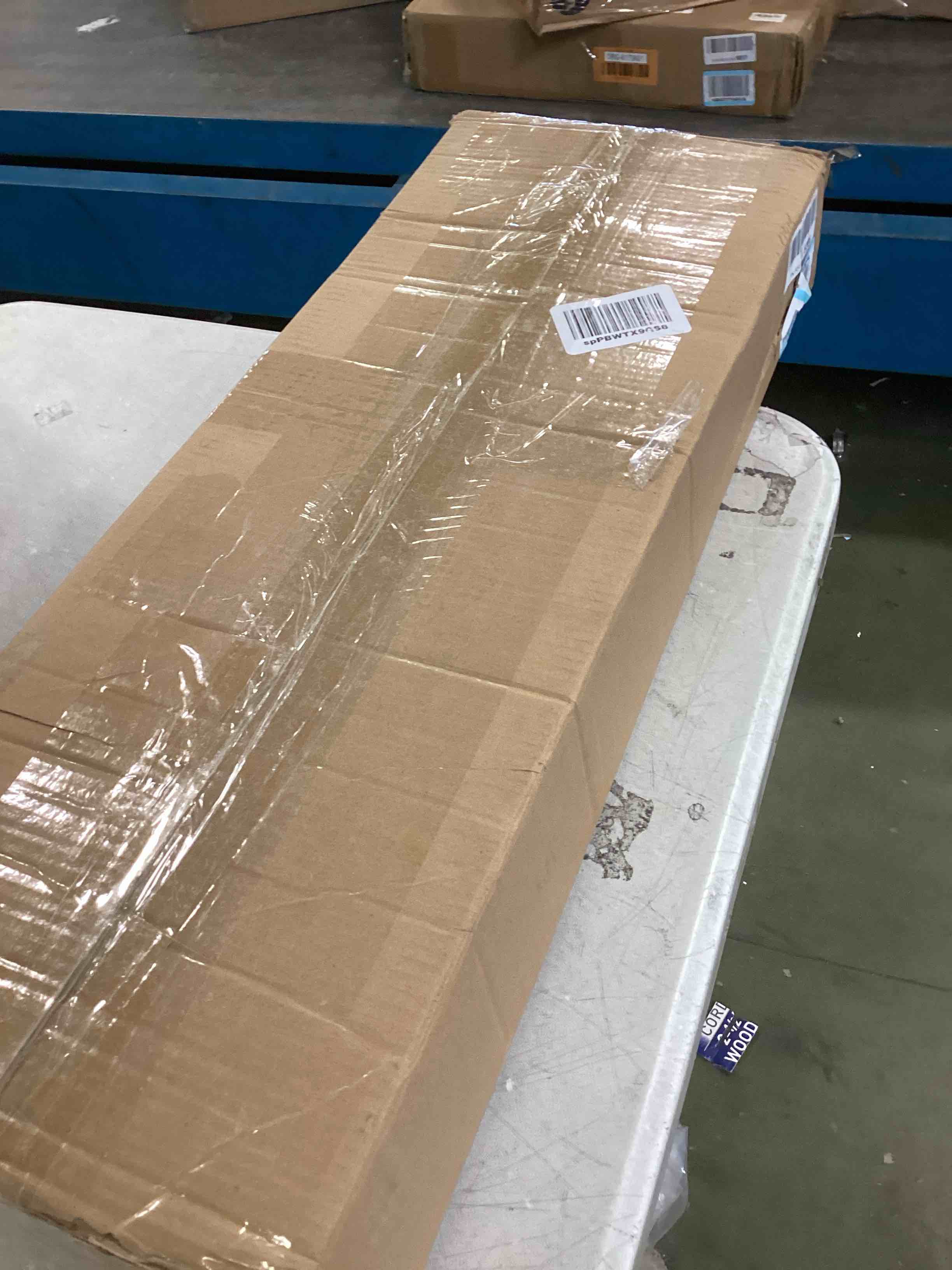 https://s3.amazonaws.com/lotting-images-prod/bidfta/RED6229800_1714402719168.jpeg