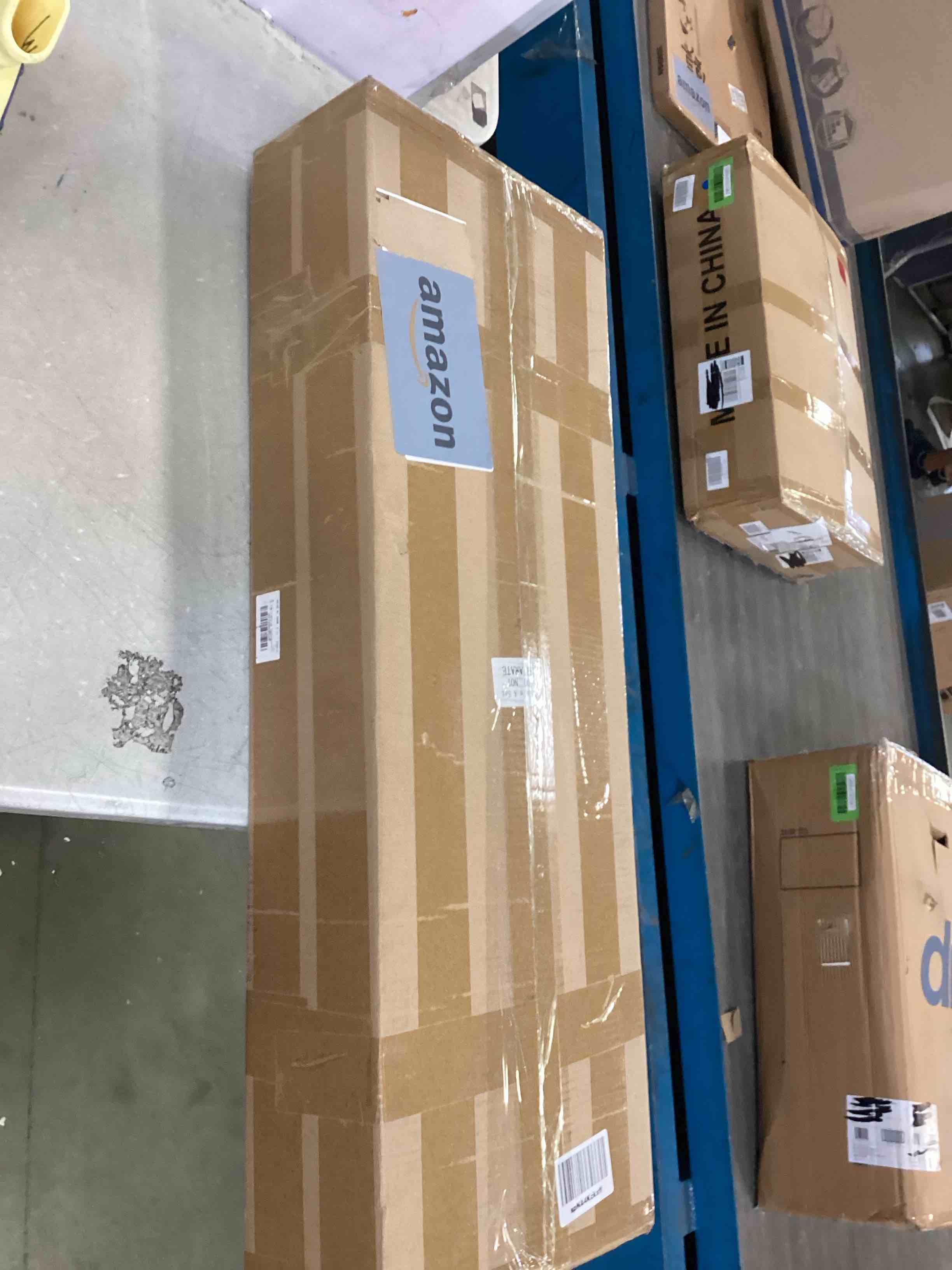 https://s3.amazonaws.com/lotting-images-prod/bidfta/RED6229861_1714411054159.jpeg