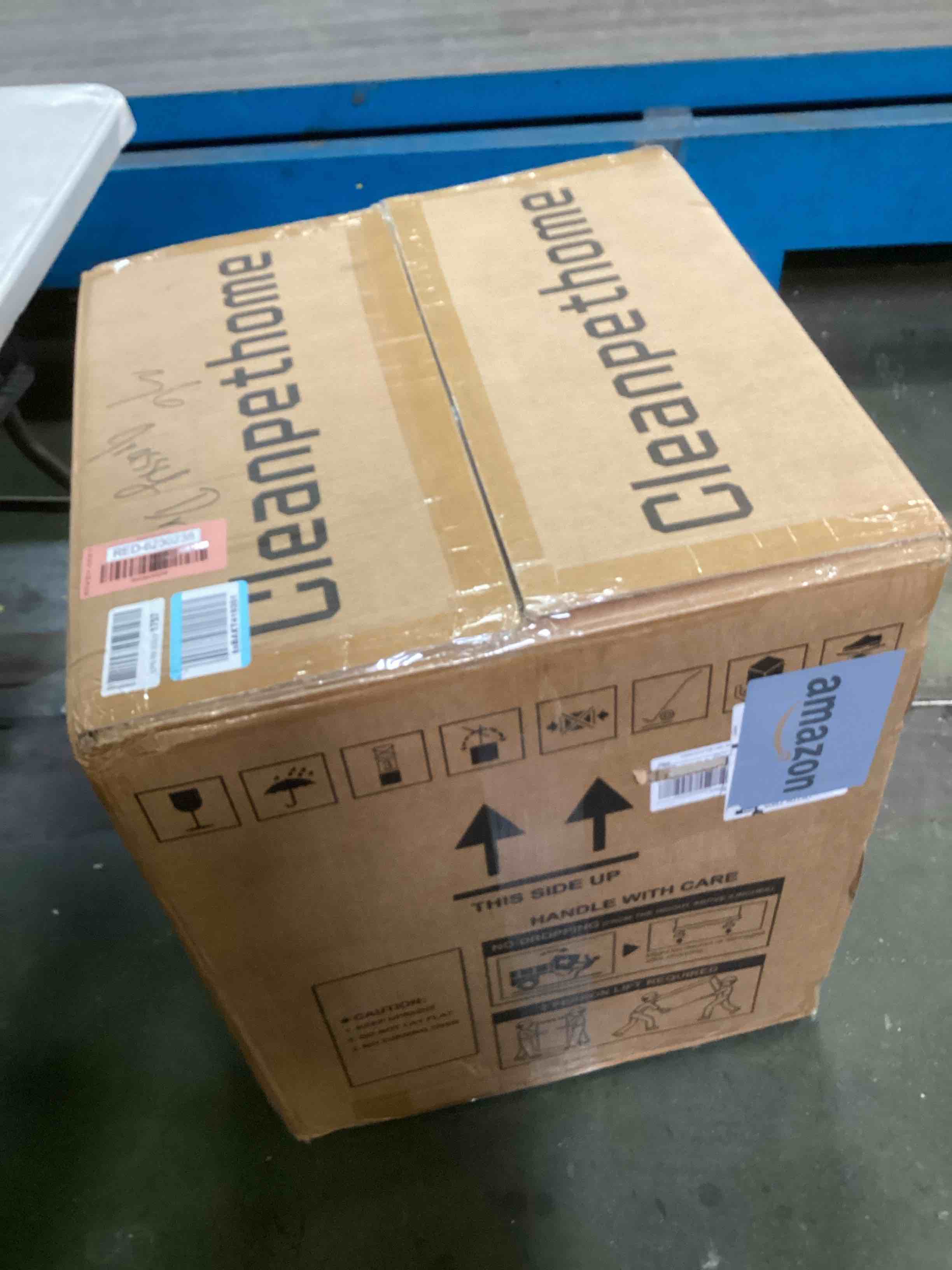 https://s3.amazonaws.com/lotting-images-prod/bidfta/RED6230238_1713970789995.jpeg