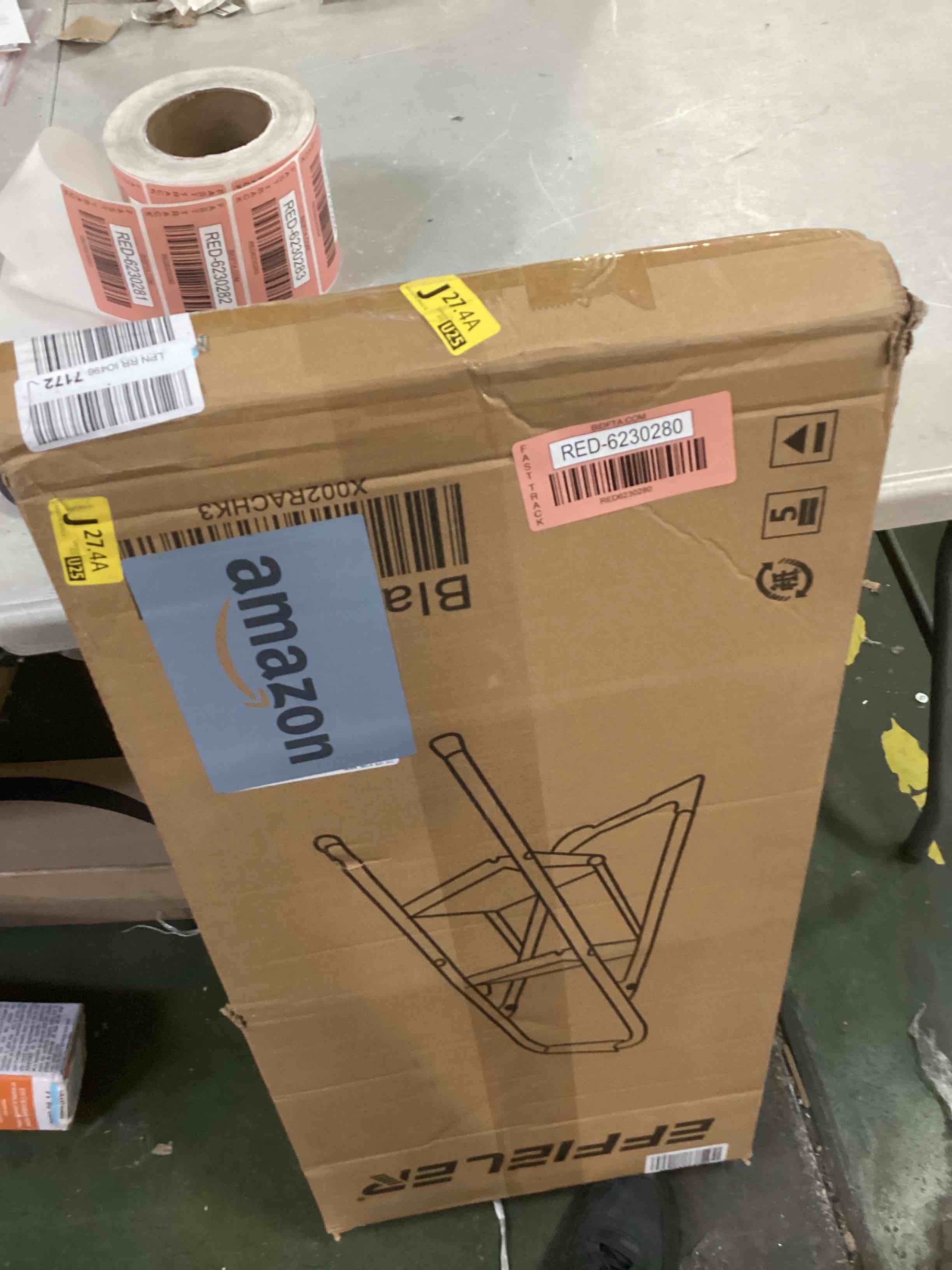 https://s3.amazonaws.com/lotting-images-prod/bidfta/RED6230280_1713976519590.jpeg