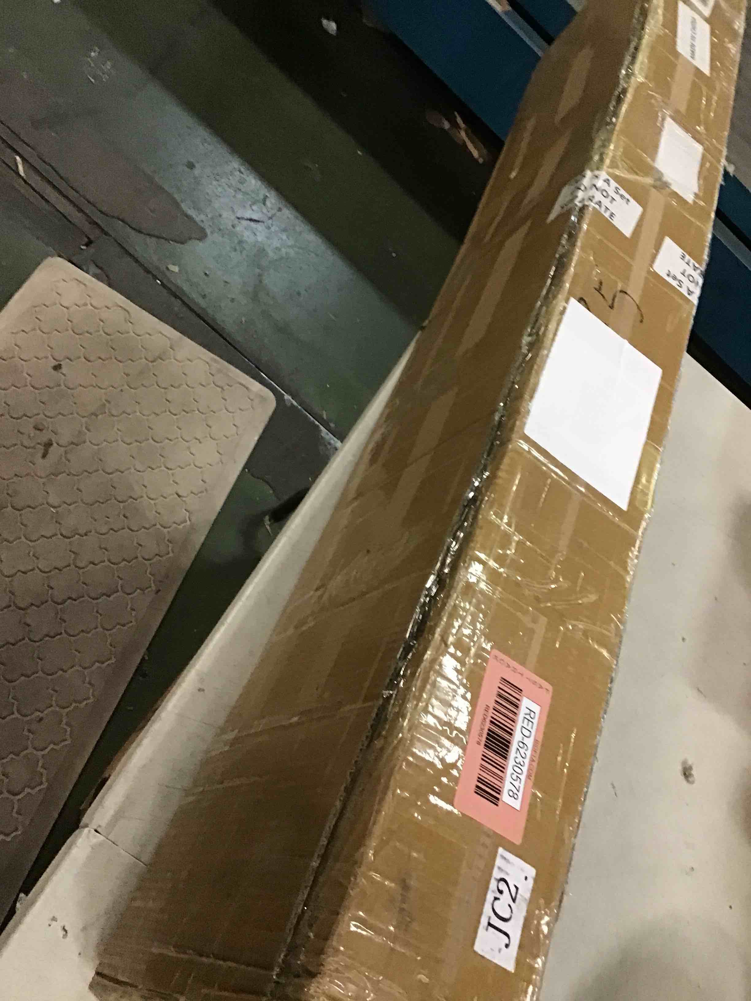 https://s3.amazonaws.com/lotting-images-prod/bidfta/RED6230578_1714134028939.jpeg