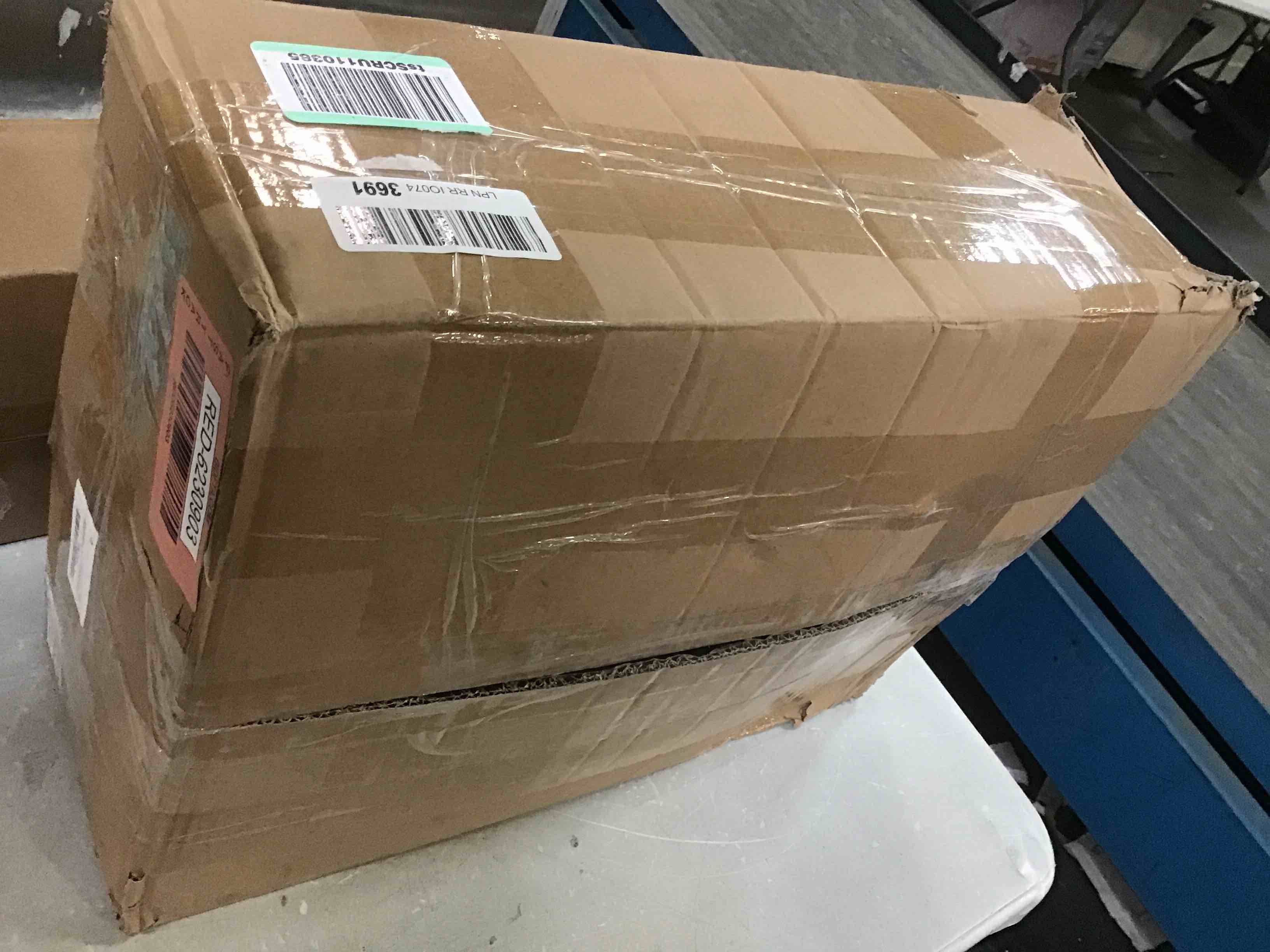 https://s3.amazonaws.com/lotting-images-prod/bidfta/RED6230903_1714235759035.jpeg