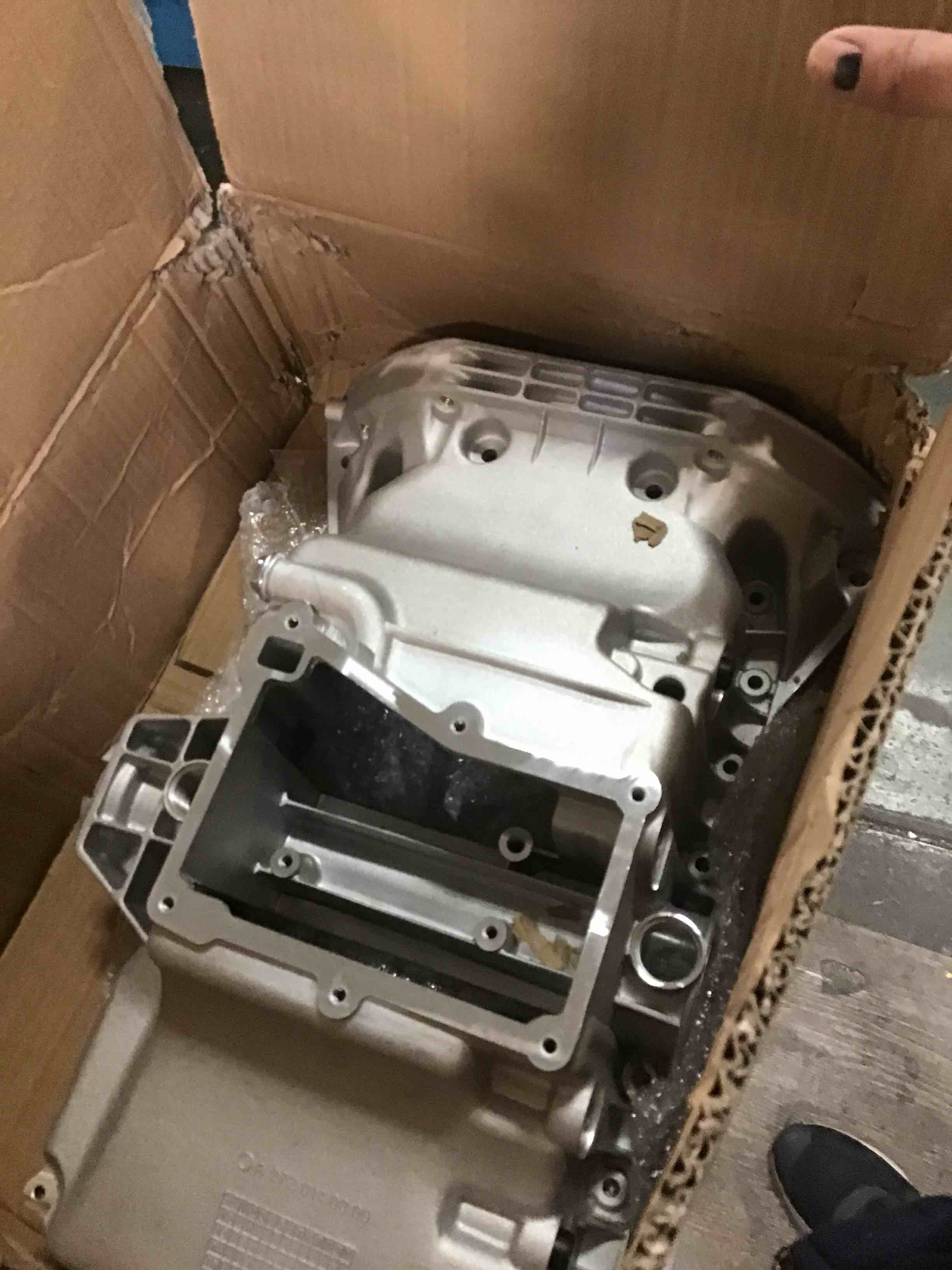 https://s3.amazonaws.com/lotting-images-prod/bidfta/RED6230903_1714235774196.jpeg