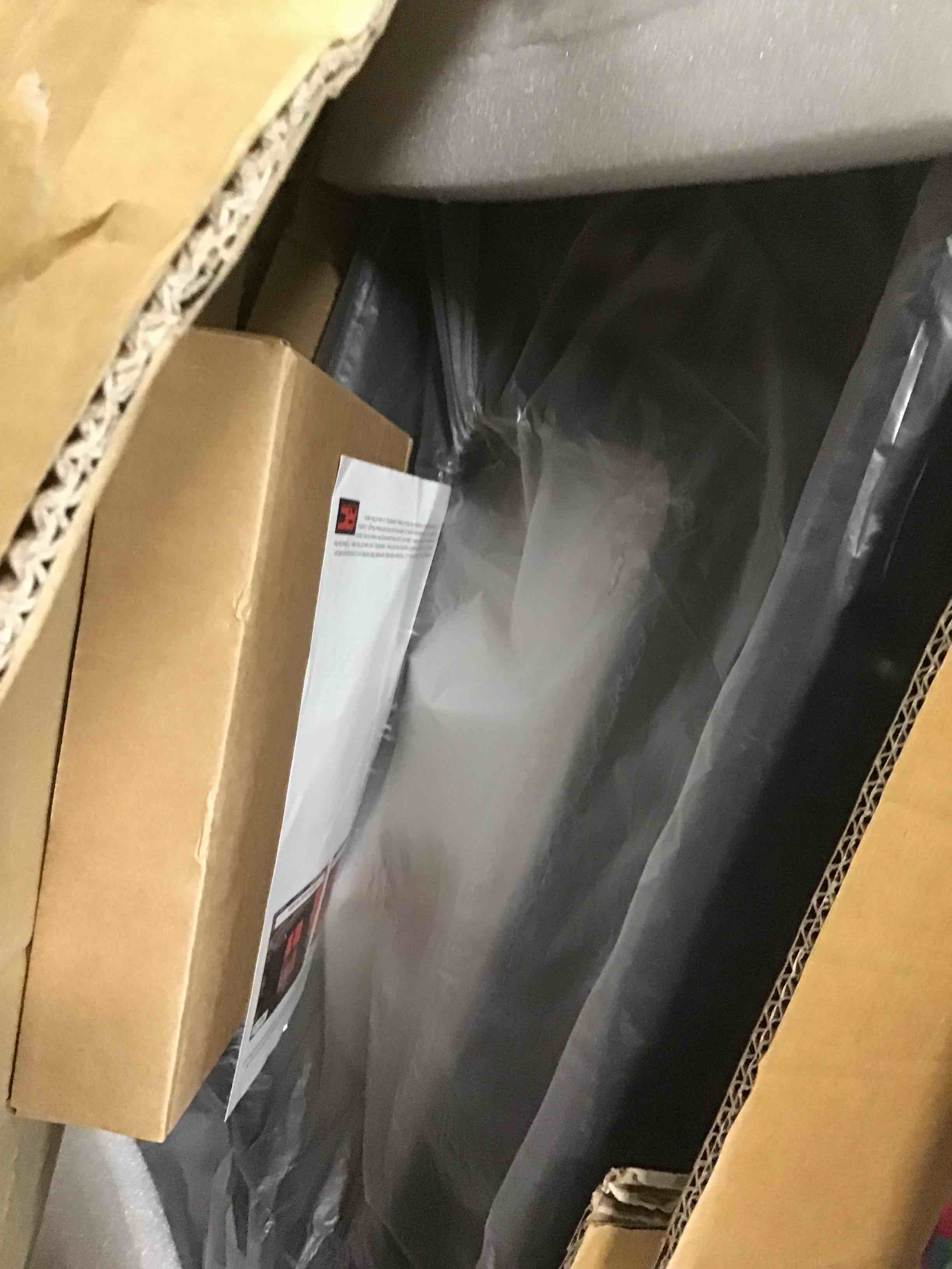 https://s3.amazonaws.com/lotting-images-prod/bidfta/RED6231177_1714563618993.jpeg