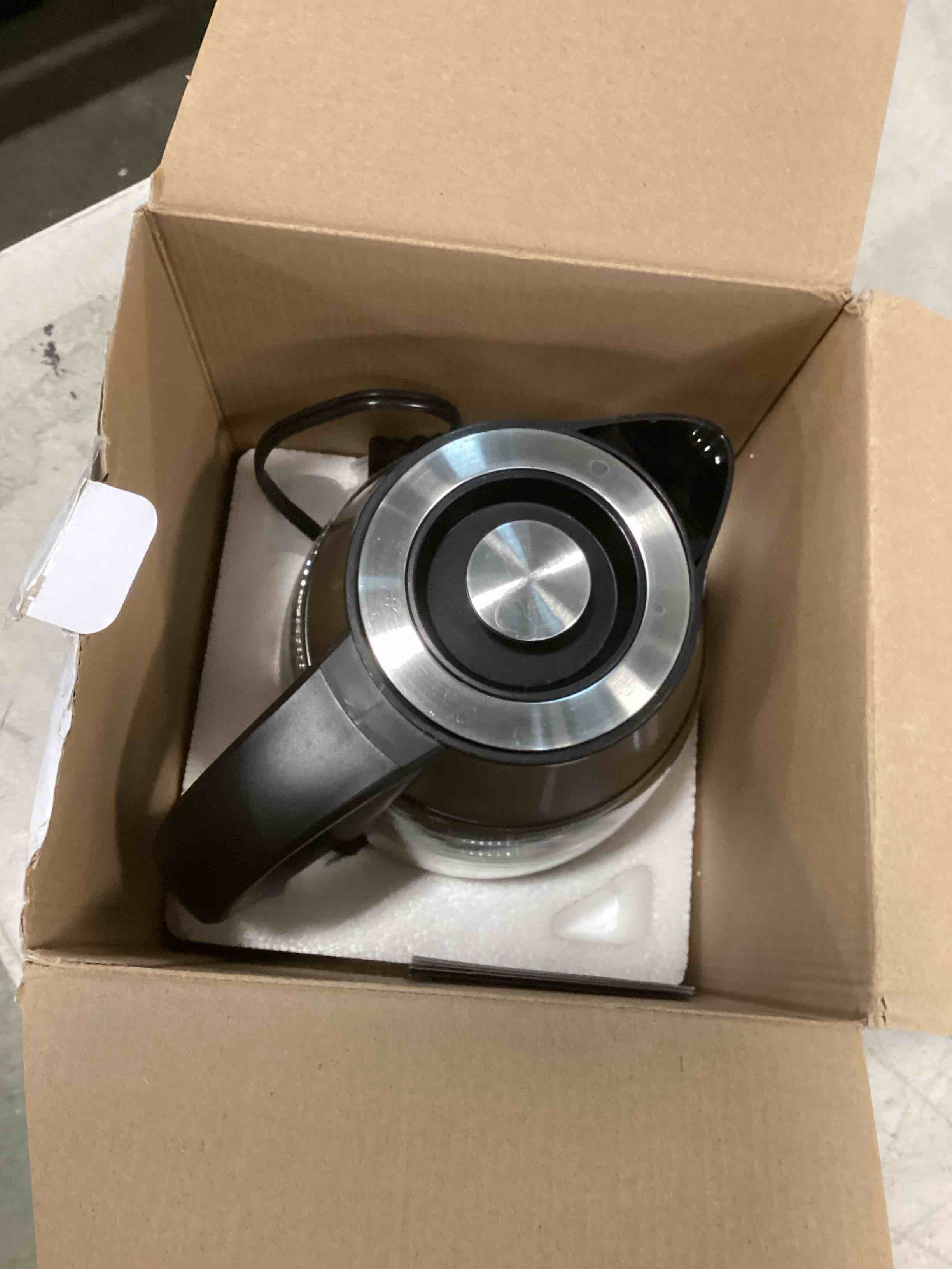 https://s3.amazonaws.com/lotting-images-prod/bidfta/RED6231473_1714396930753.jpeg