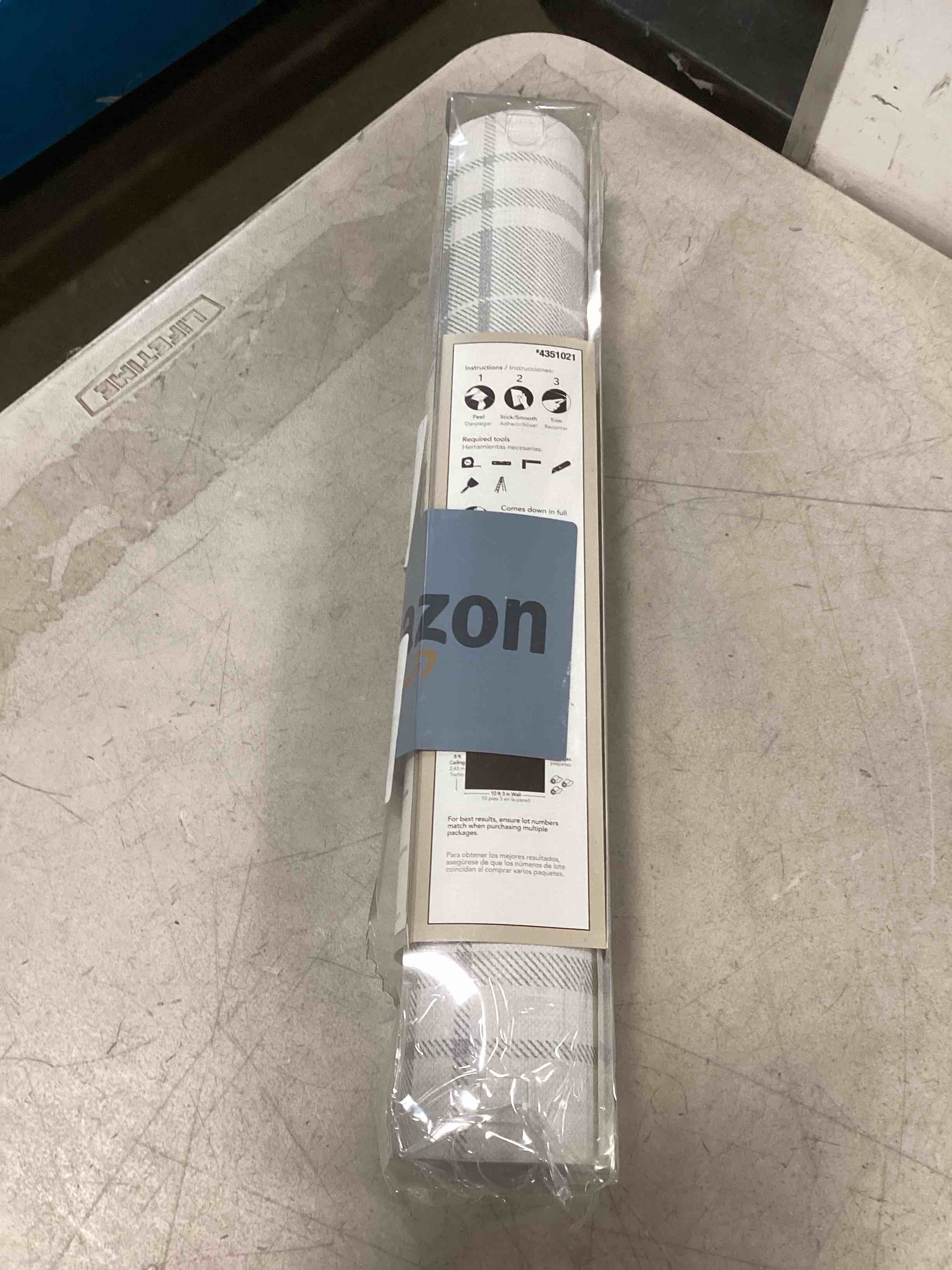 https://s3.amazonaws.com/lotting-images-prod/bidfta/RED6231576_1714406156009.jpeg