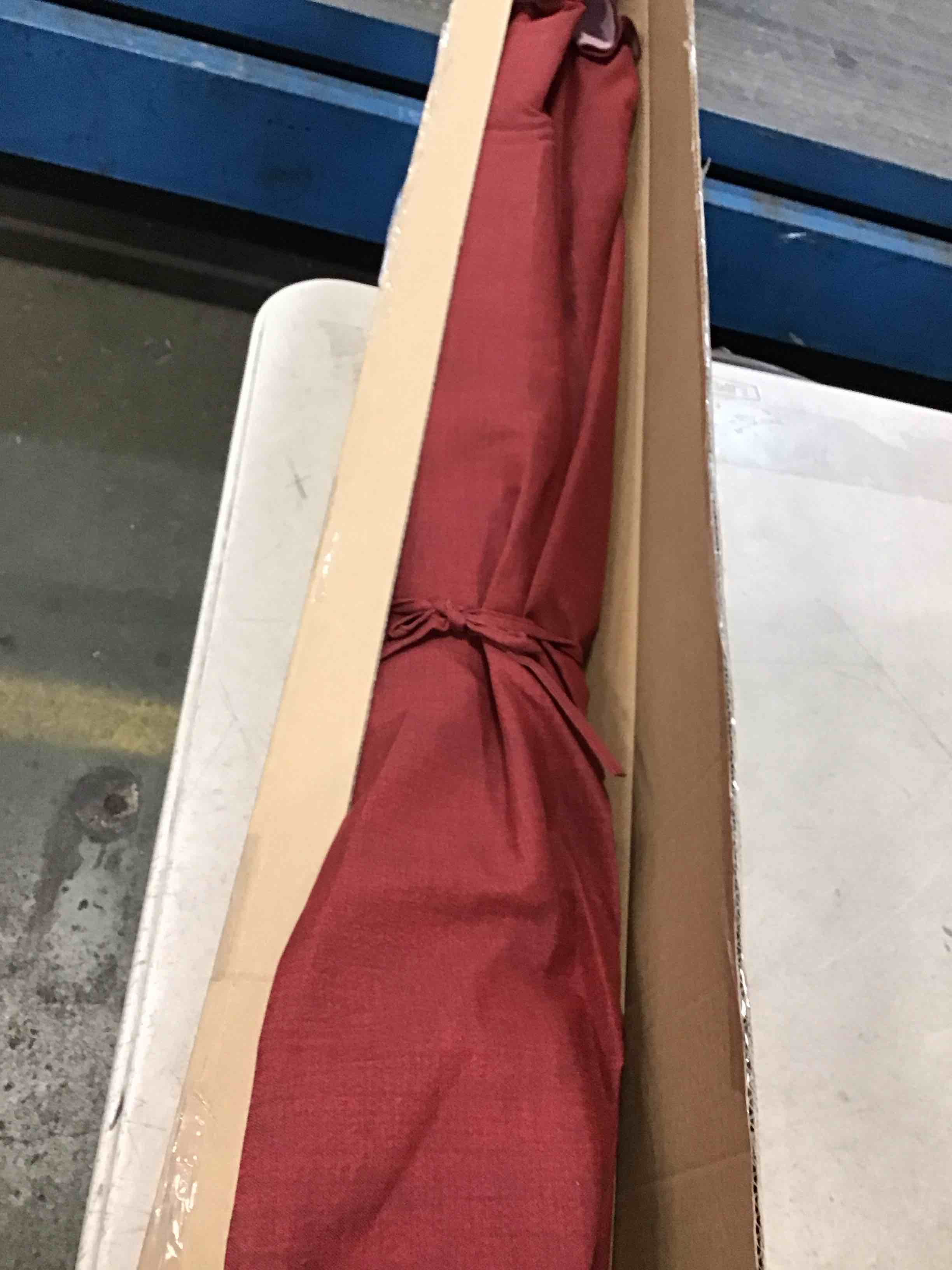 https://s3.amazonaws.com/lotting-images-prod/bidfta/RED6231591_1714414767500.jpeg