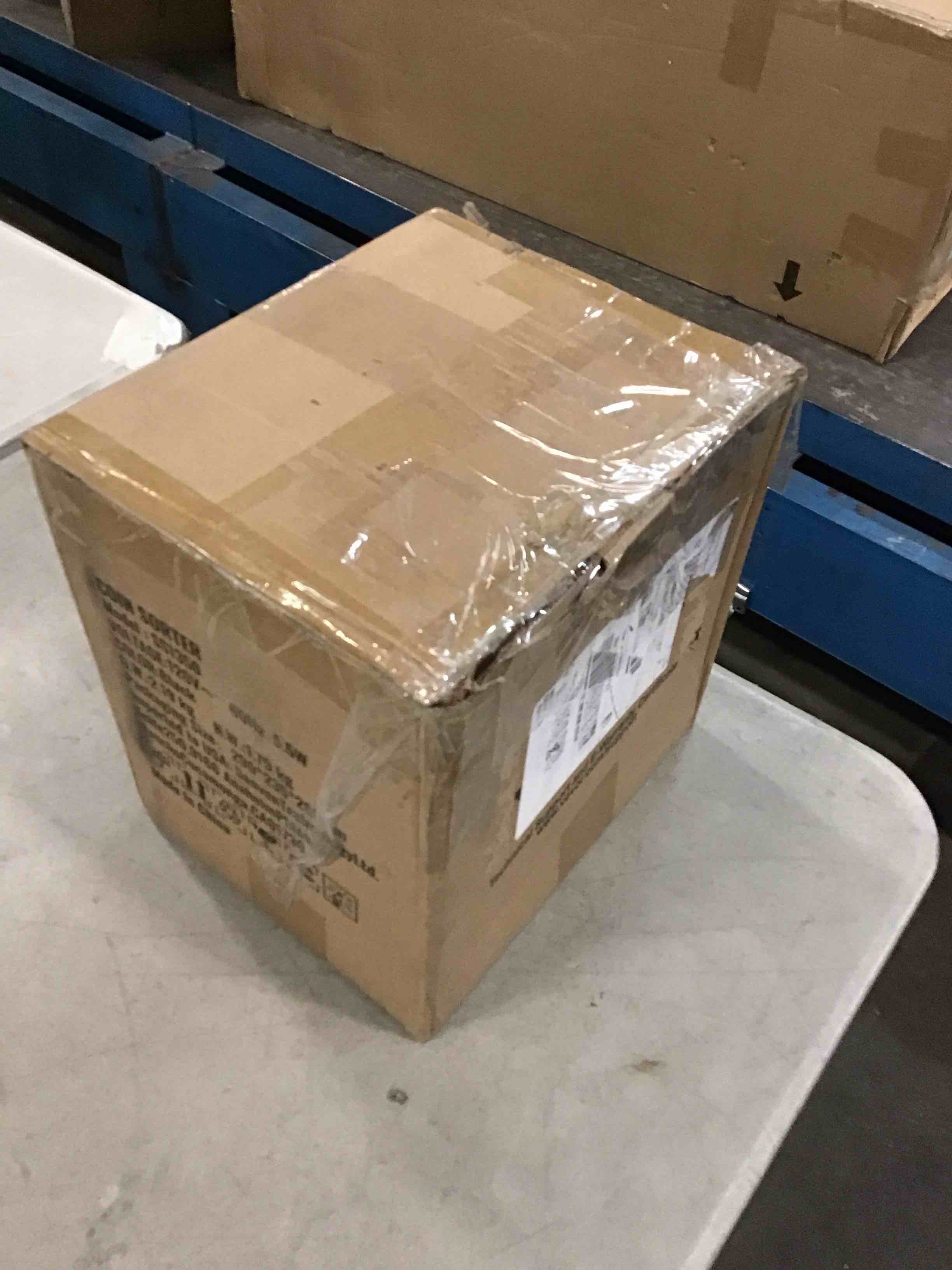 https://s3.amazonaws.com/lotting-images-prod/bidfta/RED6231724_1714482544079.jpeg