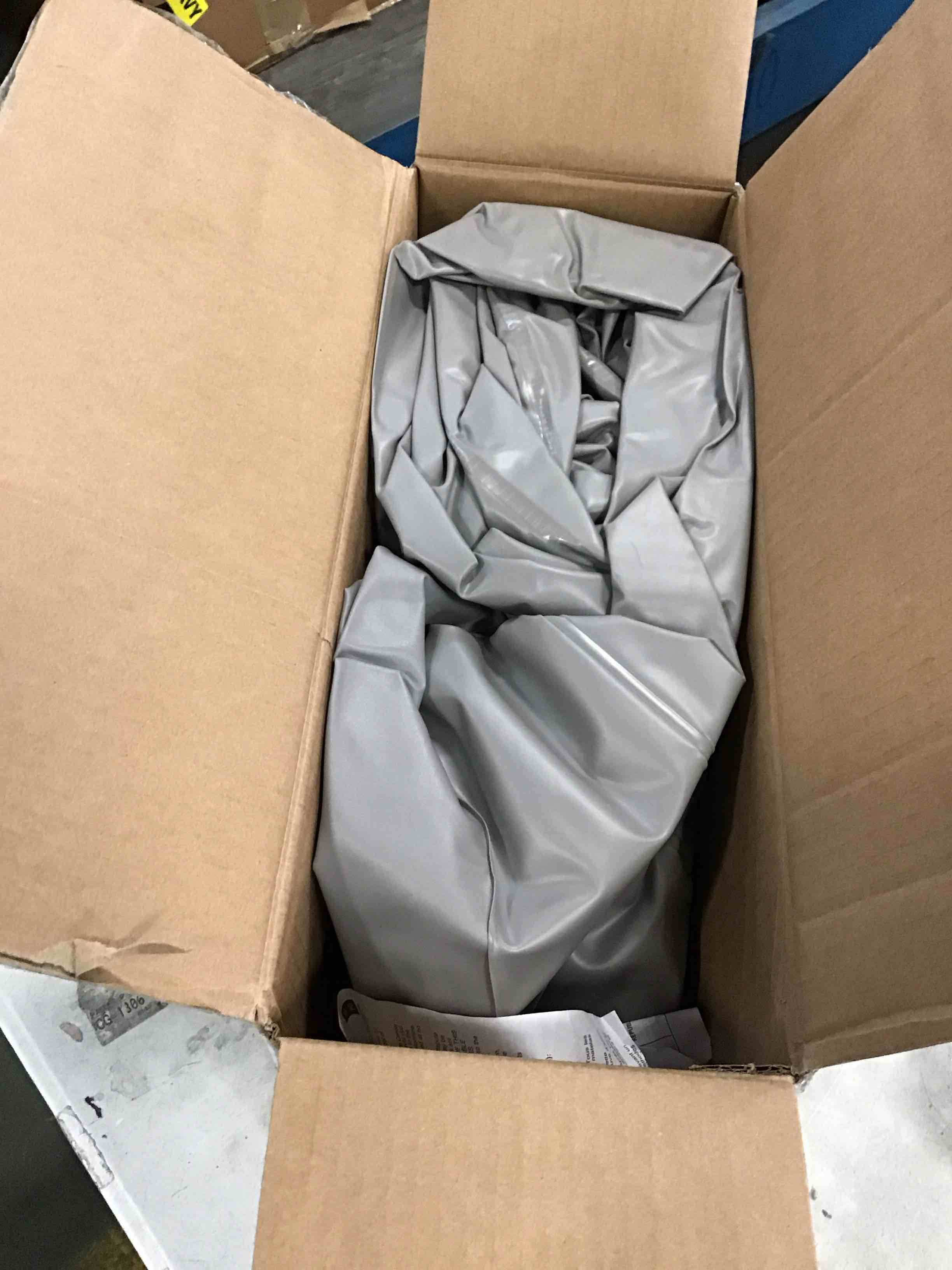 https://s3.amazonaws.com/lotting-images-prod/bidfta/RED6232370_1714569412794.jpeg