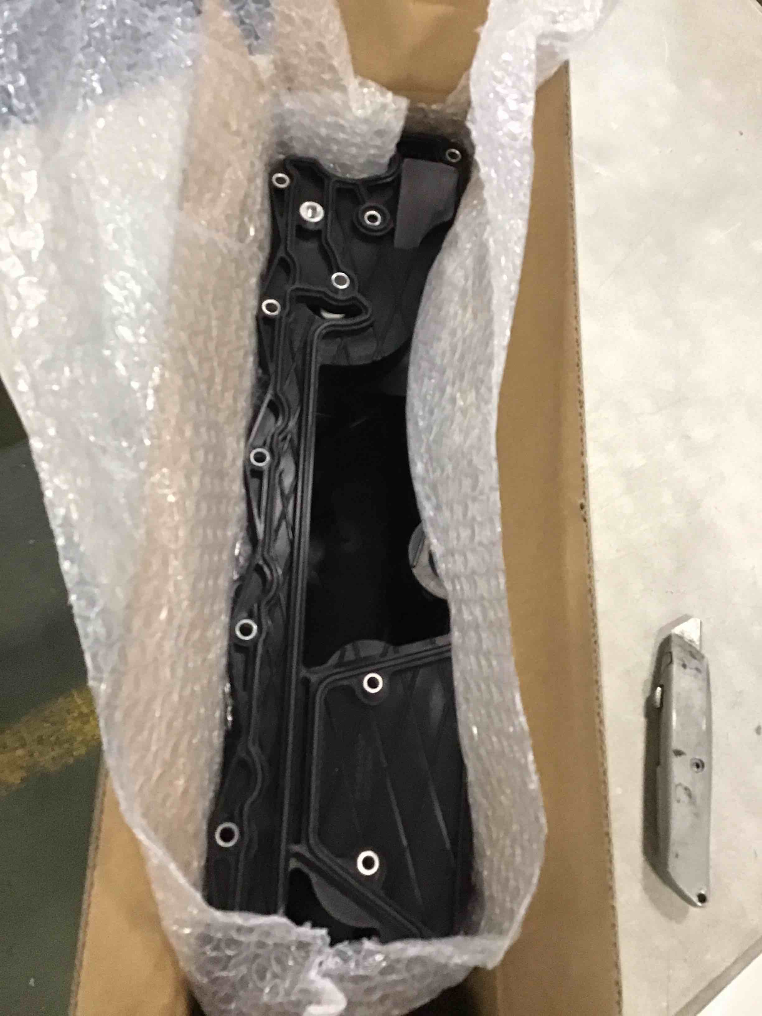 https://s3.amazonaws.com/lotting-images-prod/bidfta/RED6232424_1714576476463.jpeg