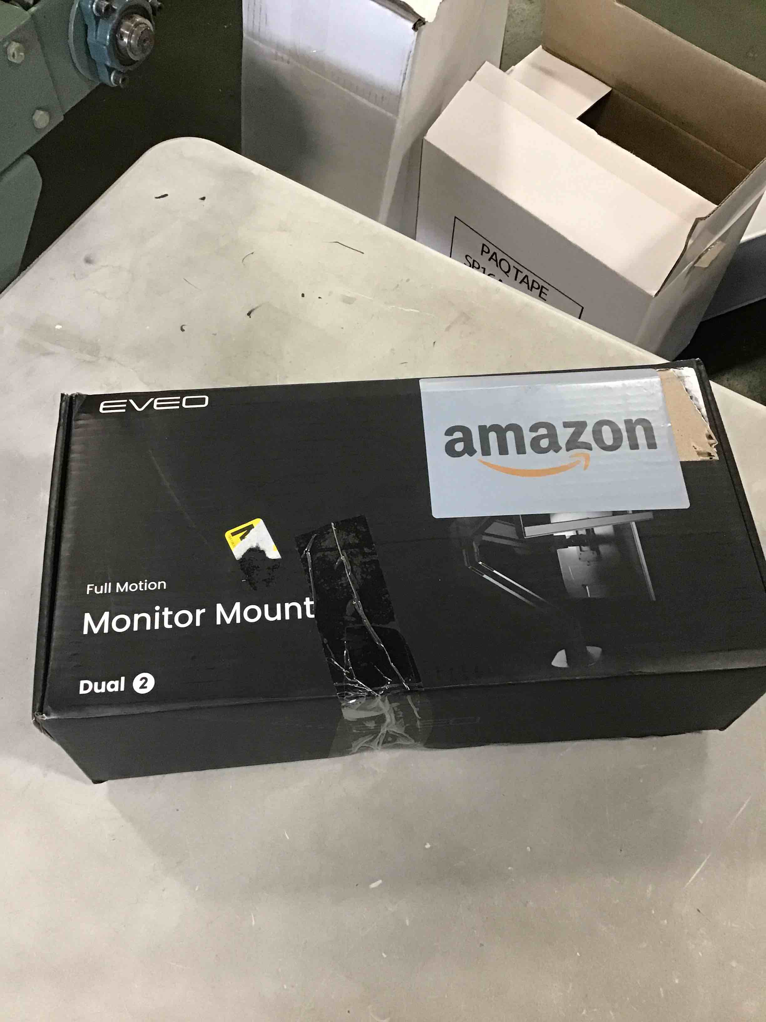 https://s3.amazonaws.com/lotting-images-prod/bidfta/RED6233447_1715095540079.jpeg