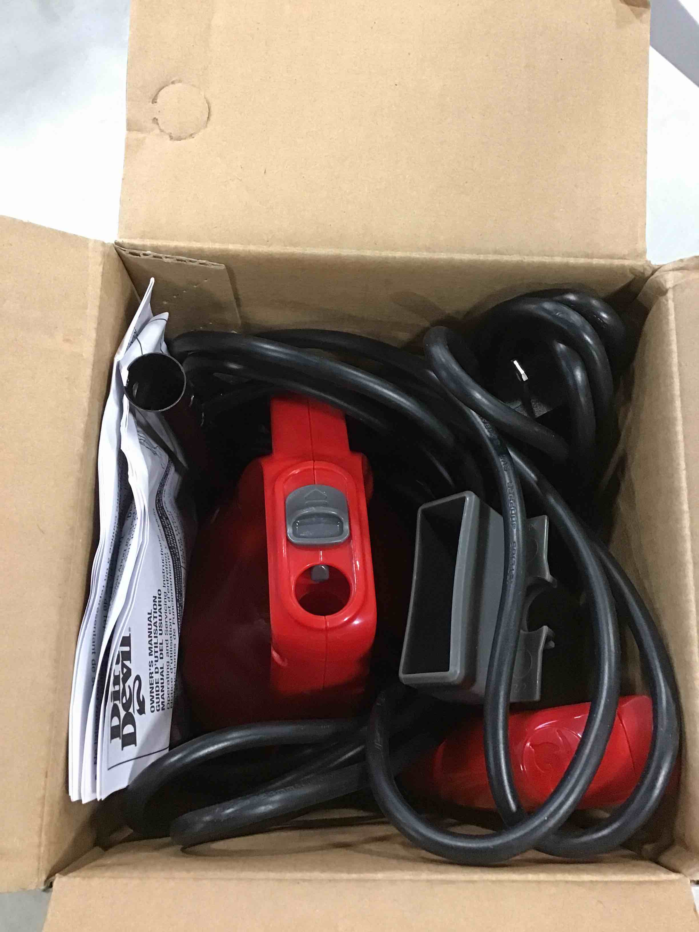 https://s3.amazonaws.com/lotting-images-prod/bidfta/RED6233481_1715101793636.jpeg