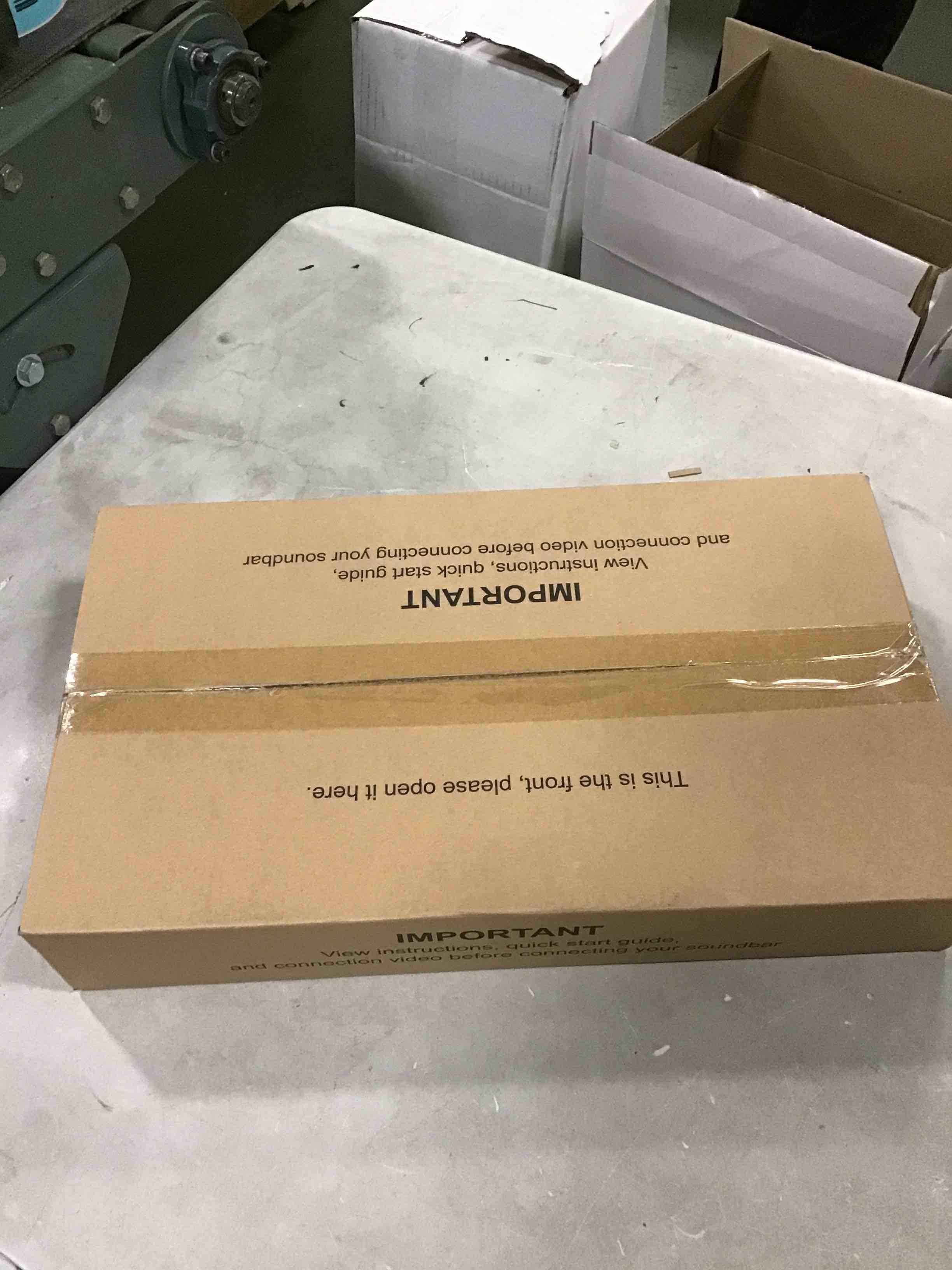 https://s3.amazonaws.com/lotting-images-prod/bidfta/RED6233497_1715103885212.jpeg