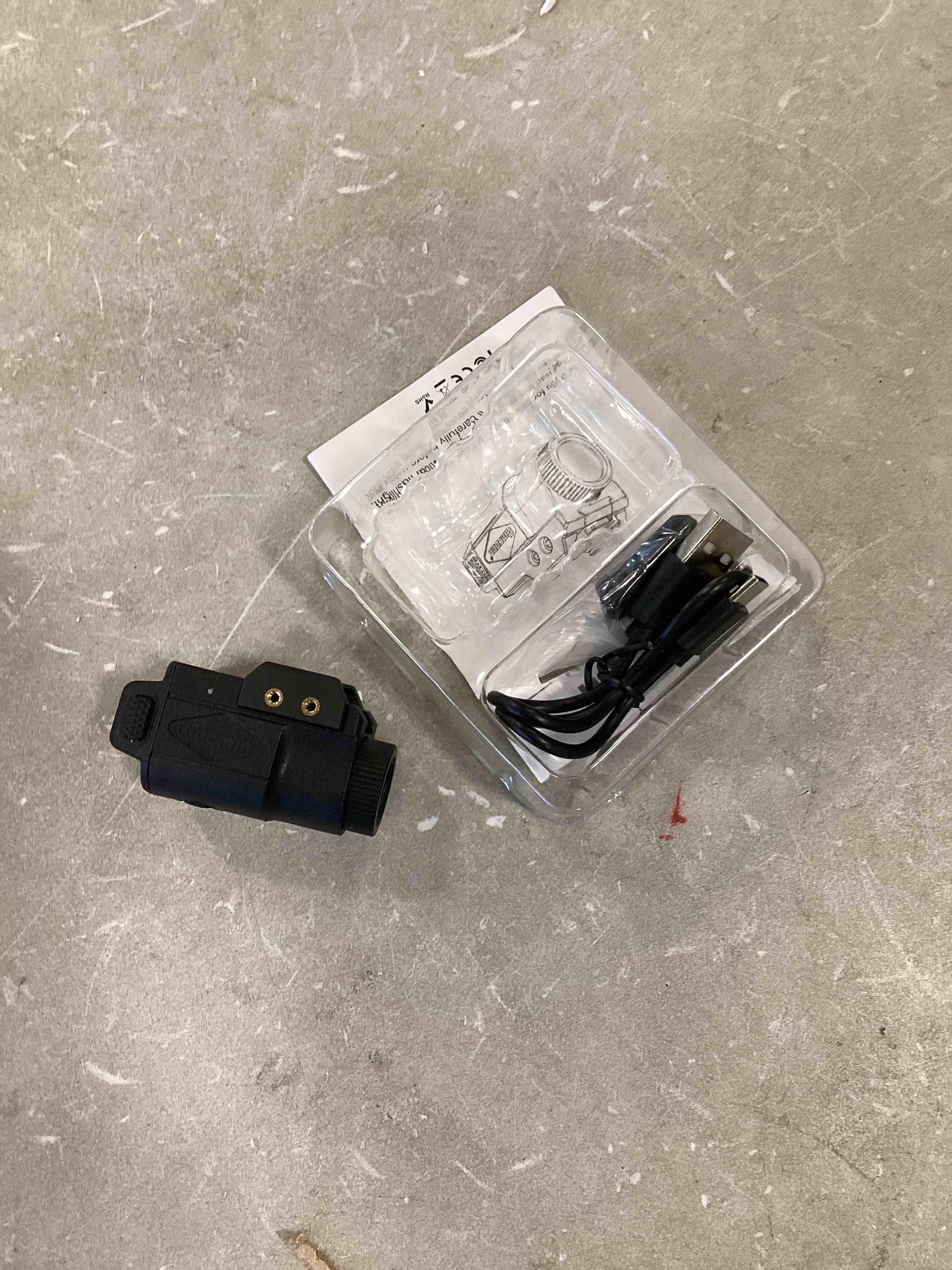 https://s3.amazonaws.com/lotting-images-prod/bidfta/RED6233612_1715173504996.jpeg