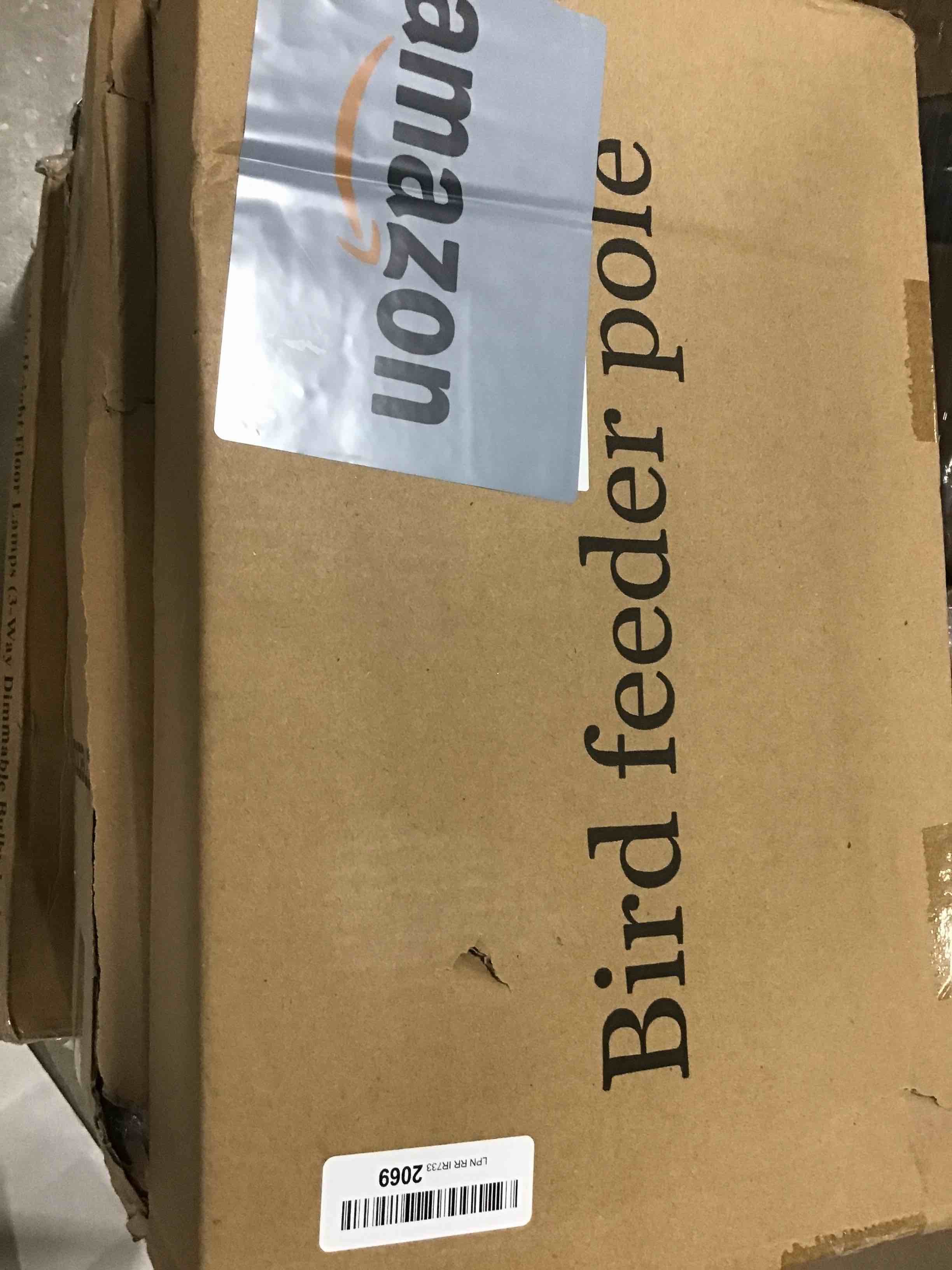 https://s3.amazonaws.com/lotting-images-prod/bidfta/RED6233958_1716033520277.jpeg