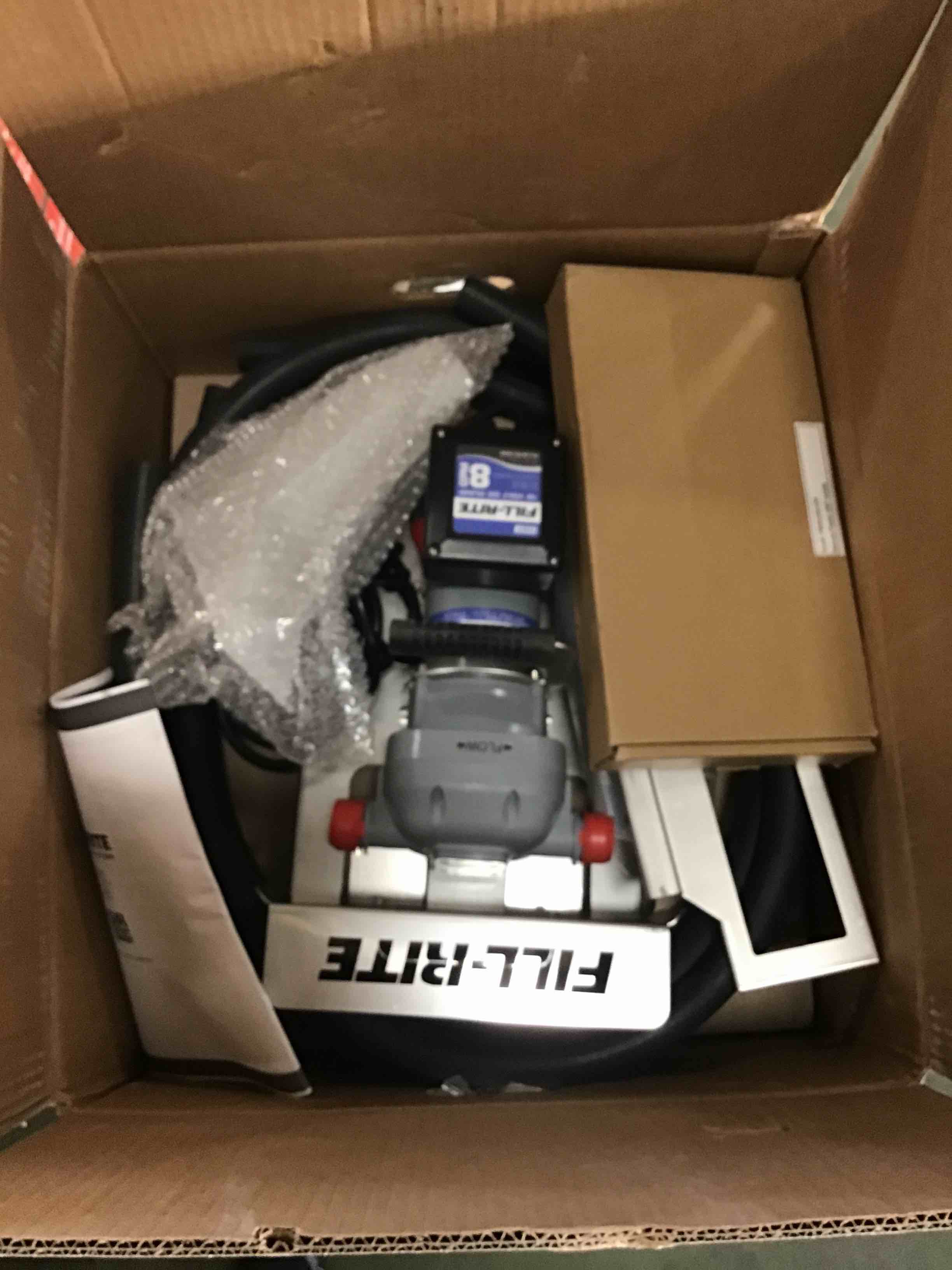 https://s3.amazonaws.com/lotting-images-prod/bidfta/RED6234224_1716292172940.jpeg