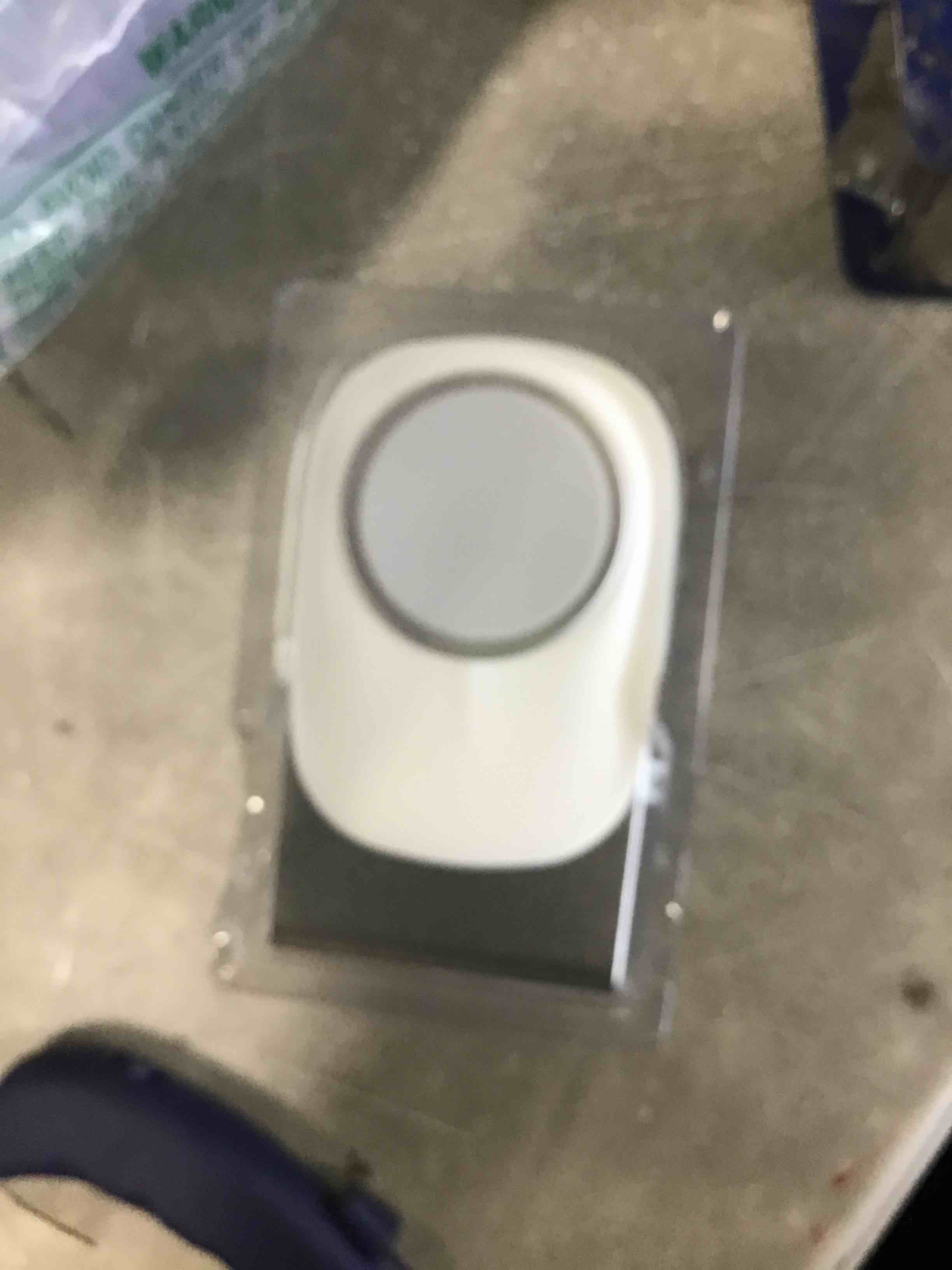 https://s3.amazonaws.com/lotting-images-prod/bidfta/RED6234378_1716310820443.jpeg