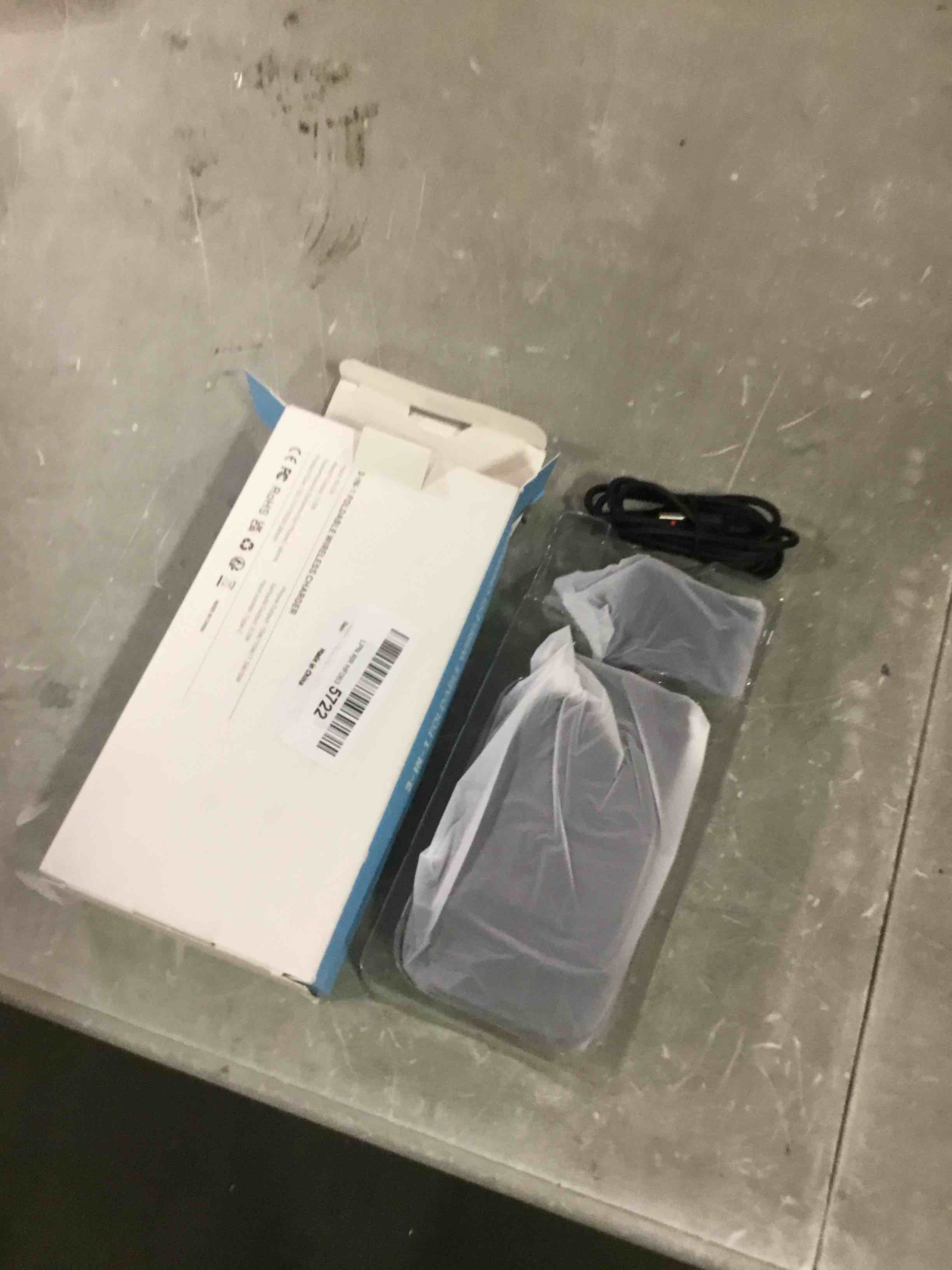 https://s3.amazonaws.com/lotting-images-prod/bidfta/RED6235365_1714567011634.jpeg