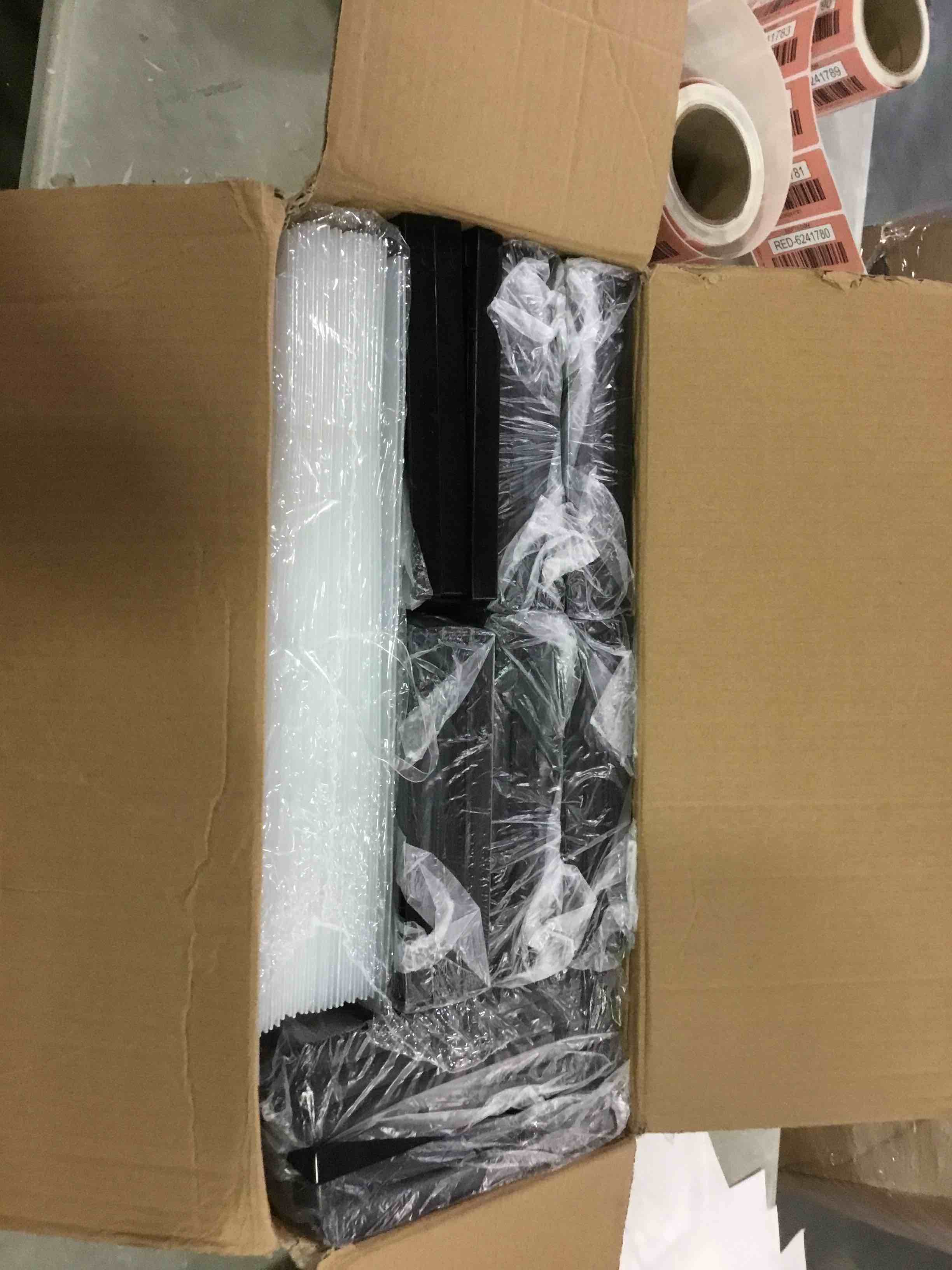 https://s3.amazonaws.com/lotting-images-prod/bidfta/RED6235384_1714570519830.jpeg