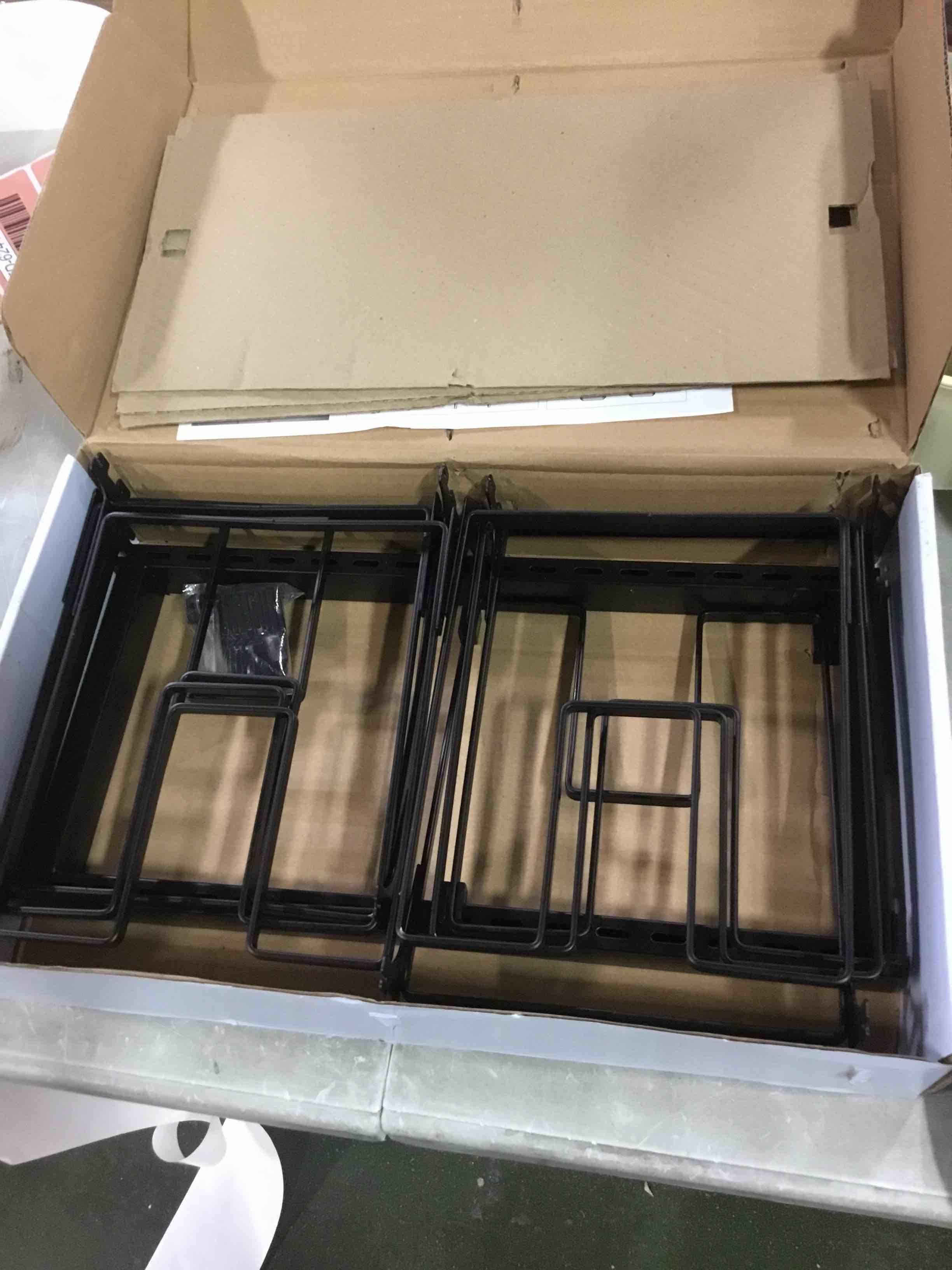 https://s3.amazonaws.com/lotting-images-prod/bidfta/RED6235469_1714583421934.jpeg