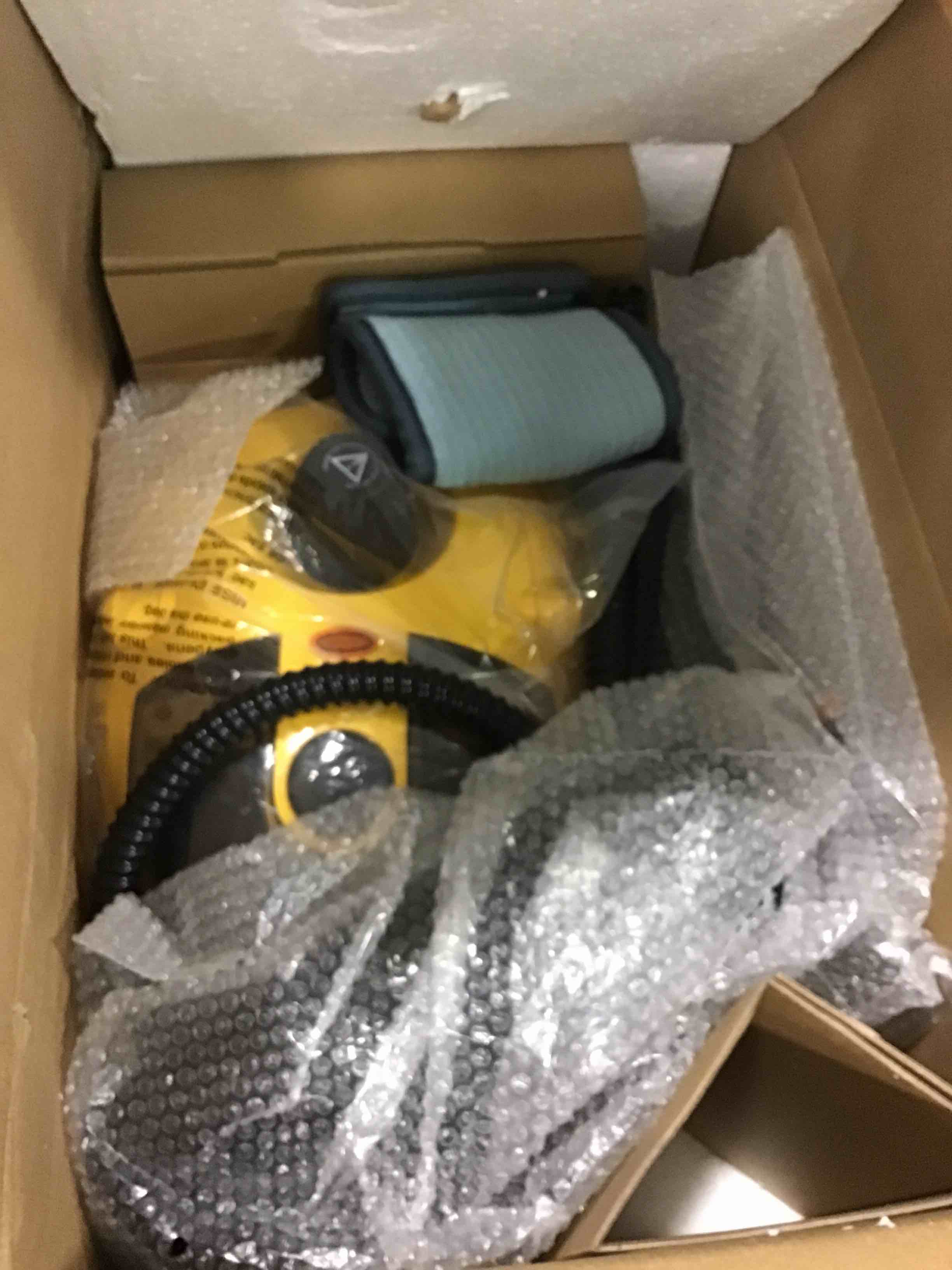 https://s3.amazonaws.com/lotting-images-prod/bidfta/RED6236142_1713957550338.jpeg