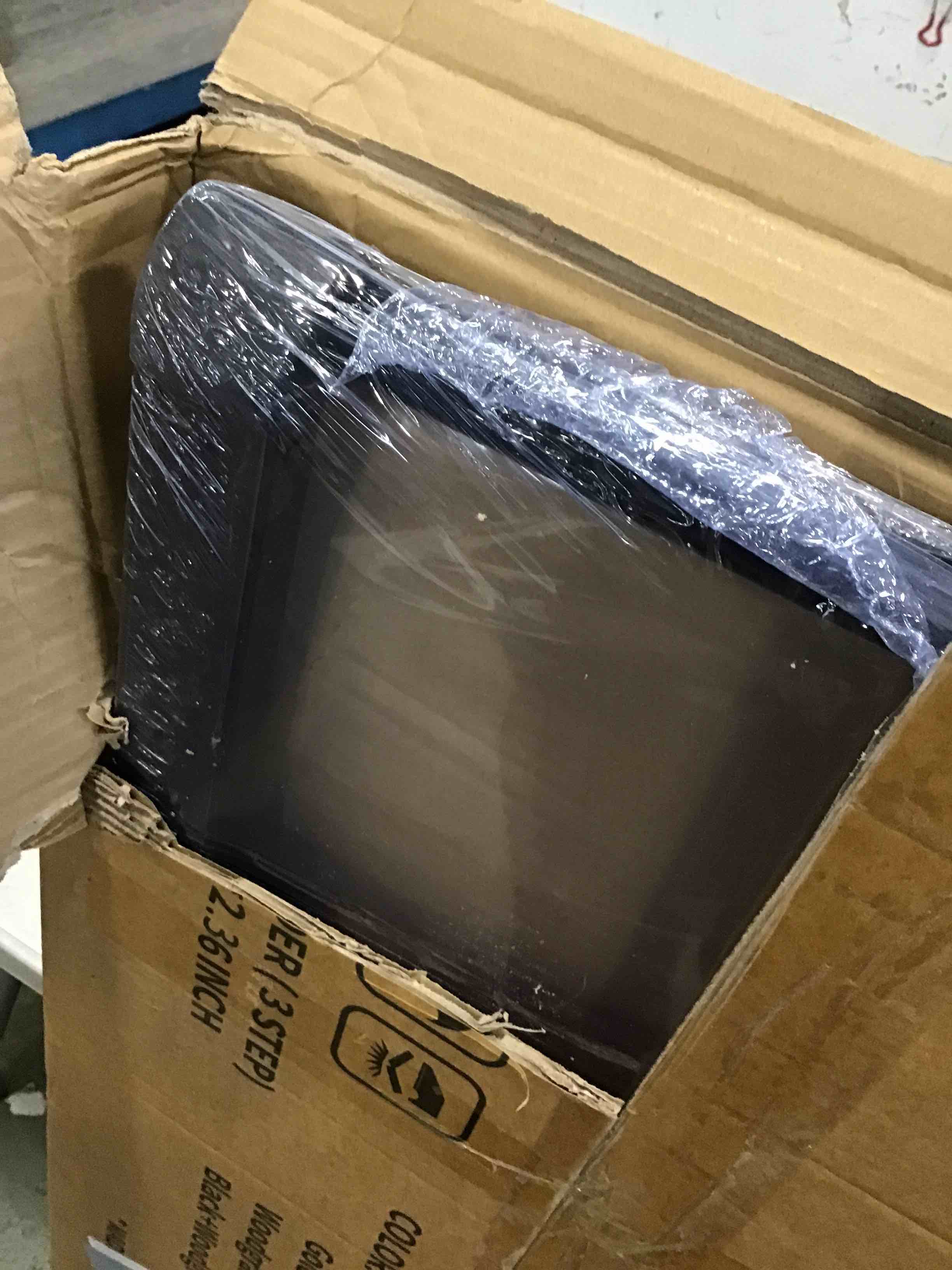 https://s3.amazonaws.com/lotting-images-prod/bidfta/RED6236323_1713979704120.jpeg