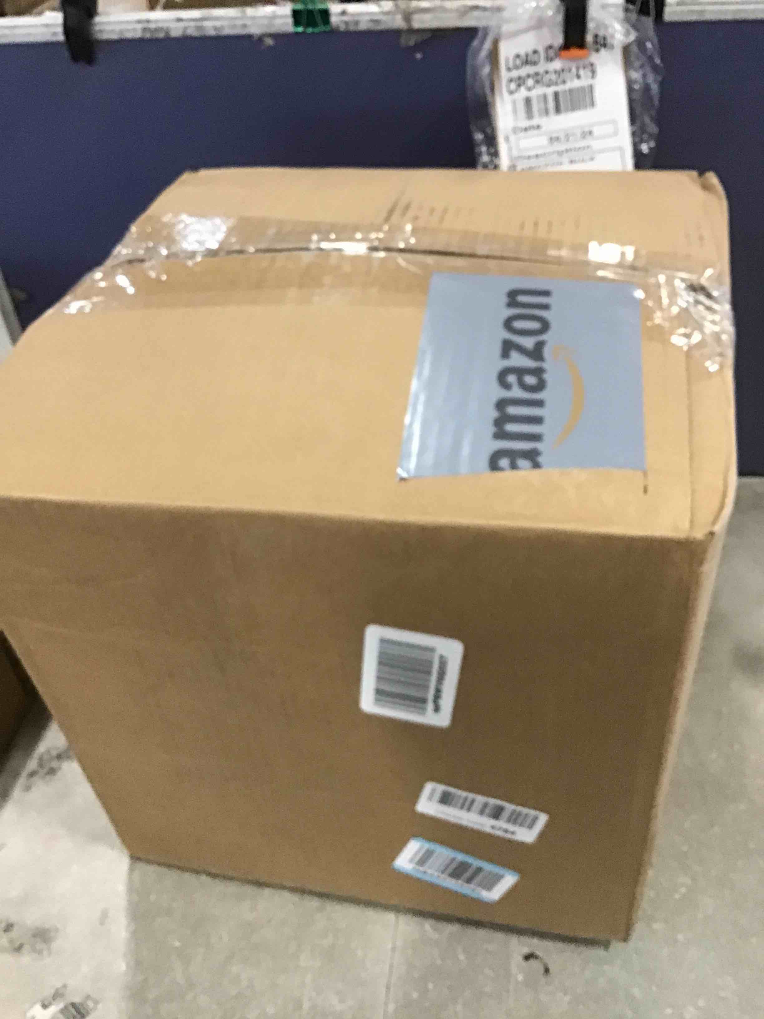 https://s3.amazonaws.com/lotting-images-prod/bidfta/RED6236882_1714145388463.jpeg