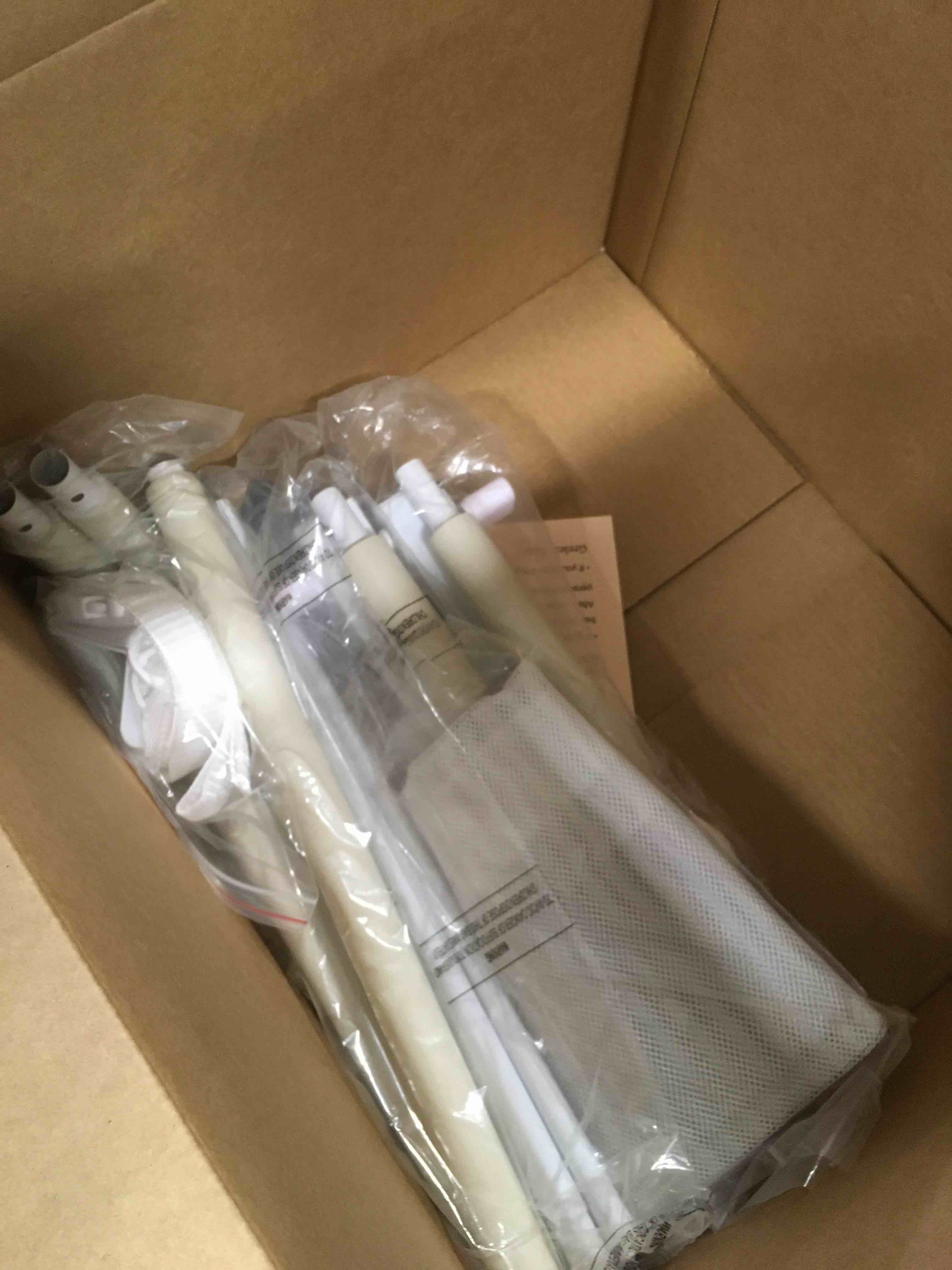 https://s3.amazonaws.com/lotting-images-prod/bidfta/RED6237200_1714232182041.jpeg