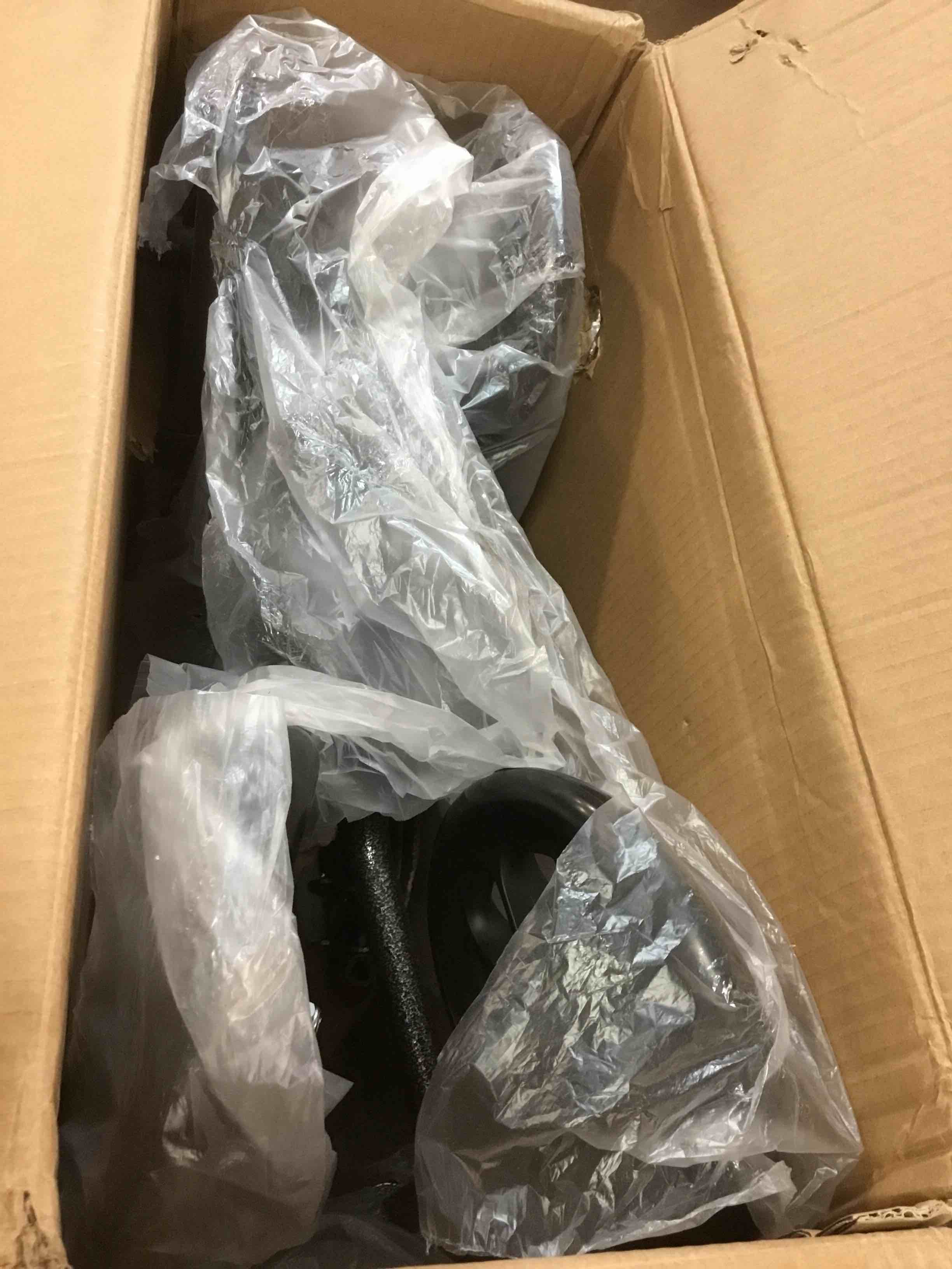 https://s3.amazonaws.com/lotting-images-prod/bidfta/RED6237305_1714393993223.jpeg