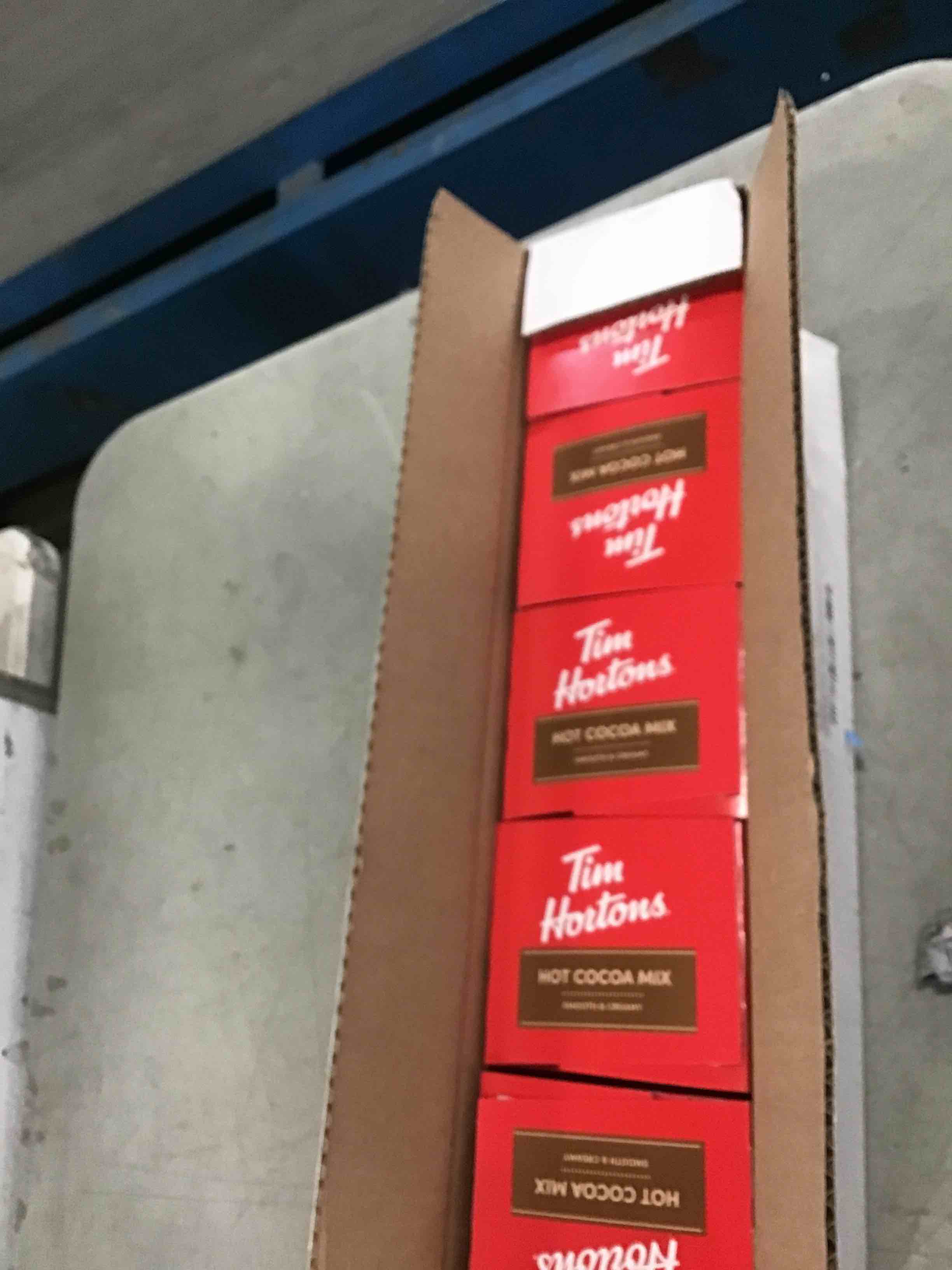 https://s3.amazonaws.com/lotting-images-prod/bidfta/RED6237691_1713813946112.jpeg